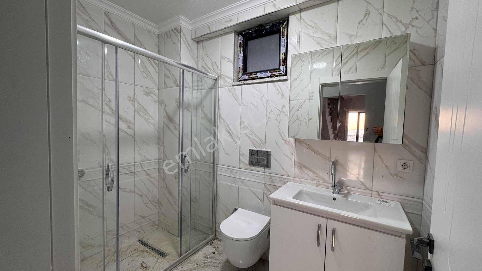 Köprü Ve Deniz Manzaralı Sıfır Satılık İkiz Villa - Görsel 7