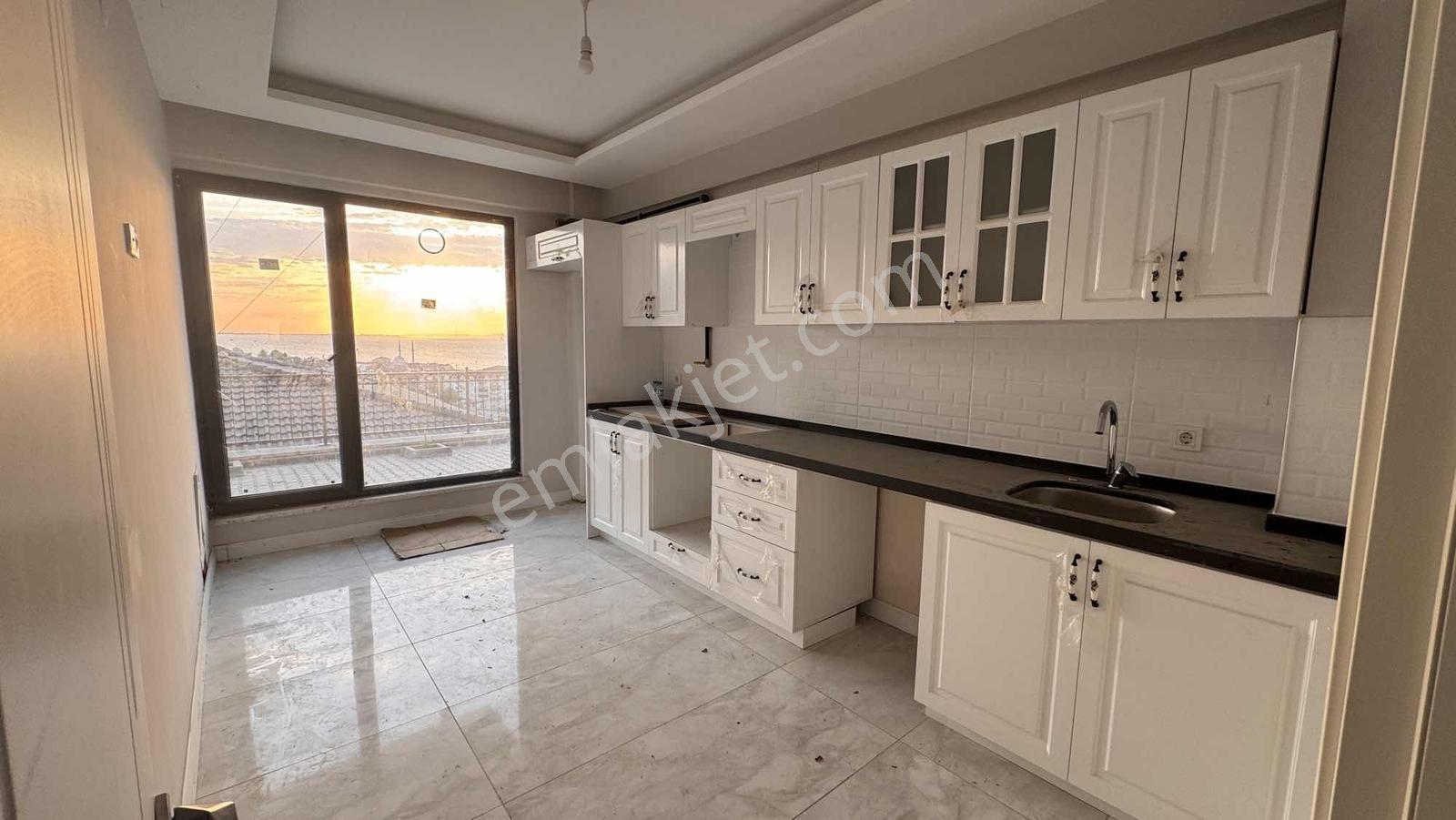 Köprü Ve Deniz Manzaralı Sıfır Satılık İkiz Villa - Görsel 22