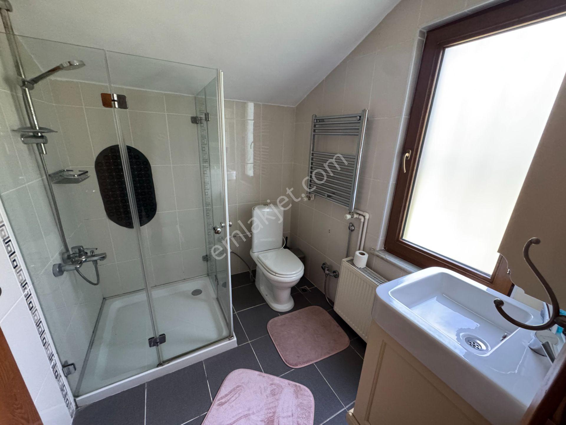 Sapanca’da Göl Manzaralı Sezonluk ( 4 Aylık ) Kiralık Müstakil Villa - Görsel 31
