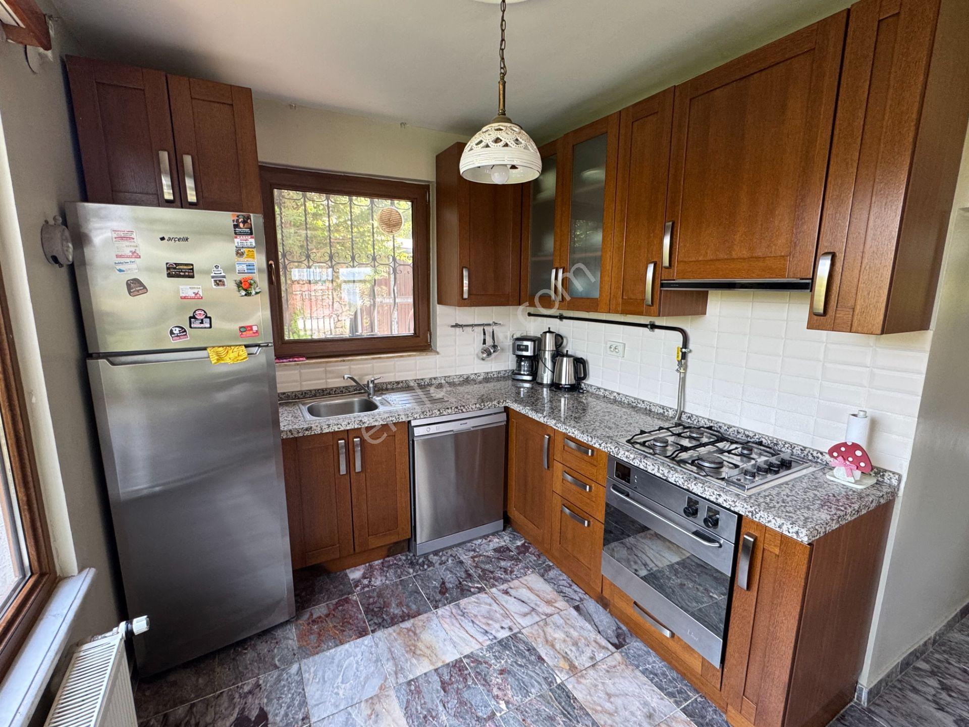 Sapanca’da Göl Manzaralı Sezonluk ( 4 Aylık ) Kiralık Müstakil Villa - Görsel 18
