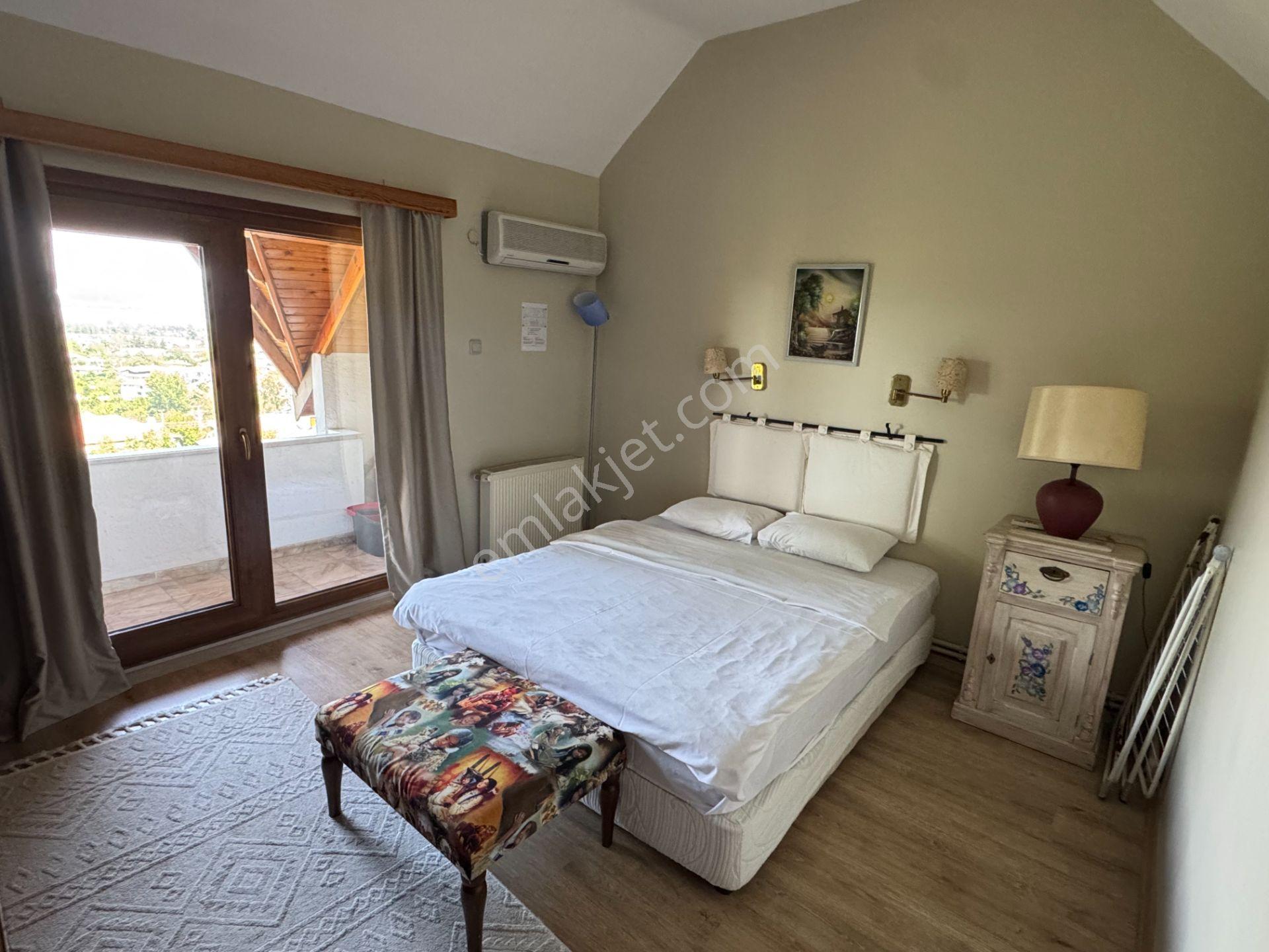 Sapanca’da Göl Manzaralı Sezonluk ( 4 Aylık ) Kiralık Müstakil Villa - Görsel 23
