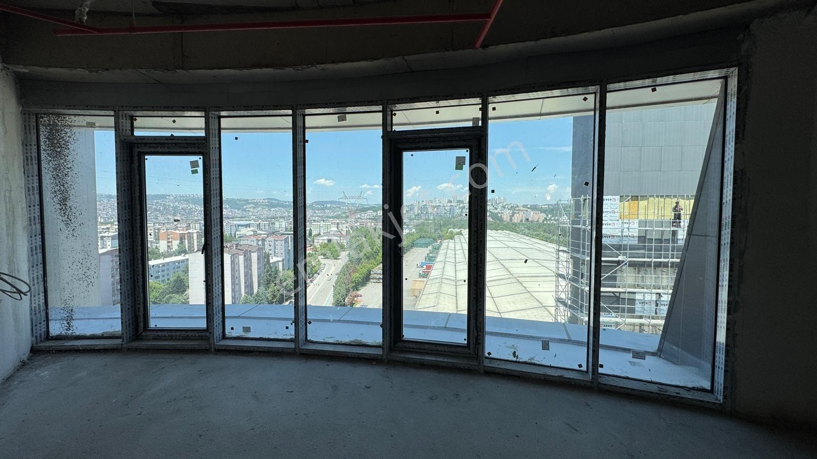 262 Towers'ta Geniş 1+0 Ofis - Görsel 2