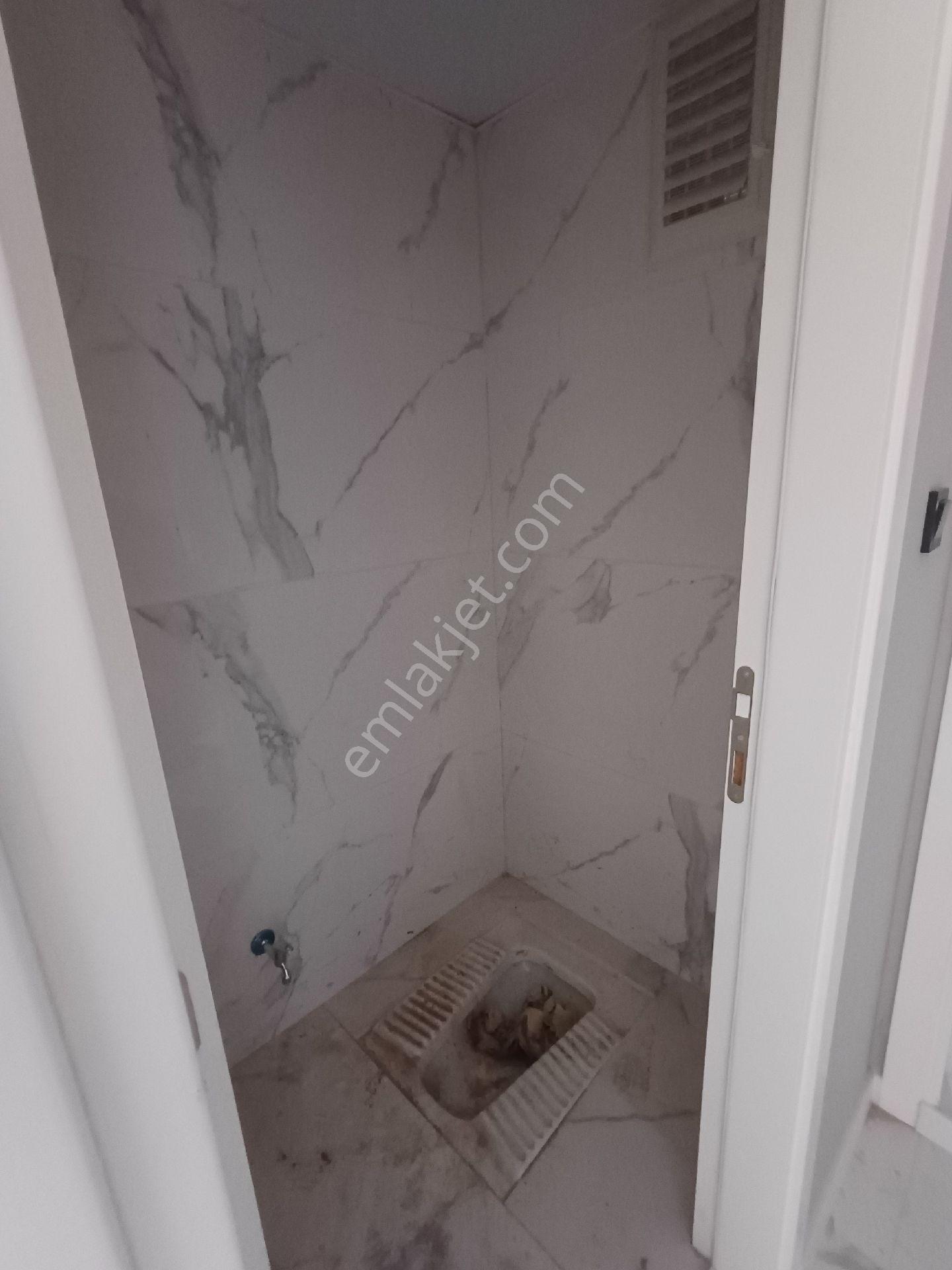 Kışla Mahallesi’nde Cadde Cepheli Sıfır 2+1 | Asansörlü | Otoparklı | Krediye Uygun - Görsel 8