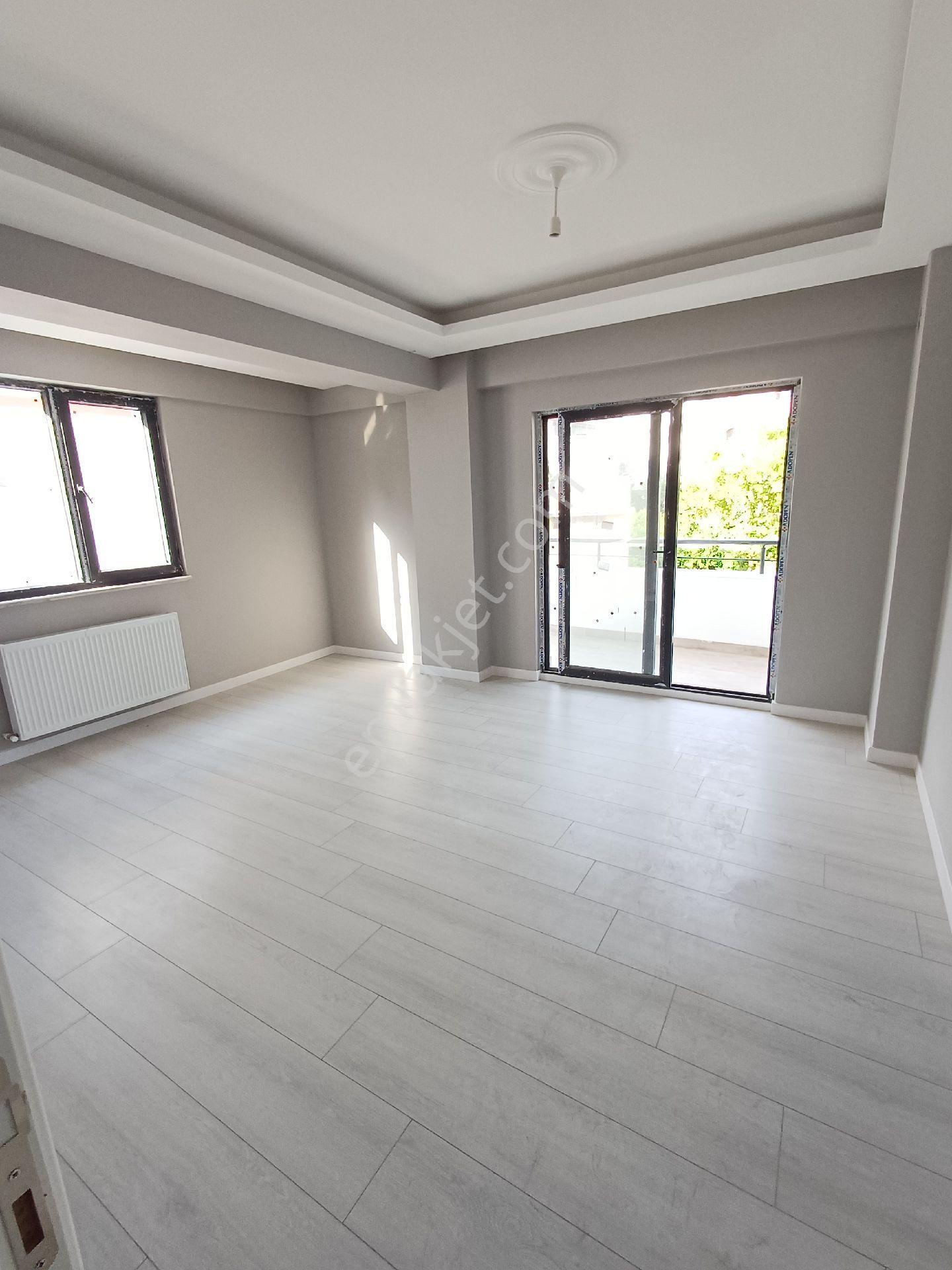 Kışla Mahallesi’nde Cadde Cepheli Sıfır 2+1 | Asansörlü | Otoparklı | Krediye Uygun - Görsel 3