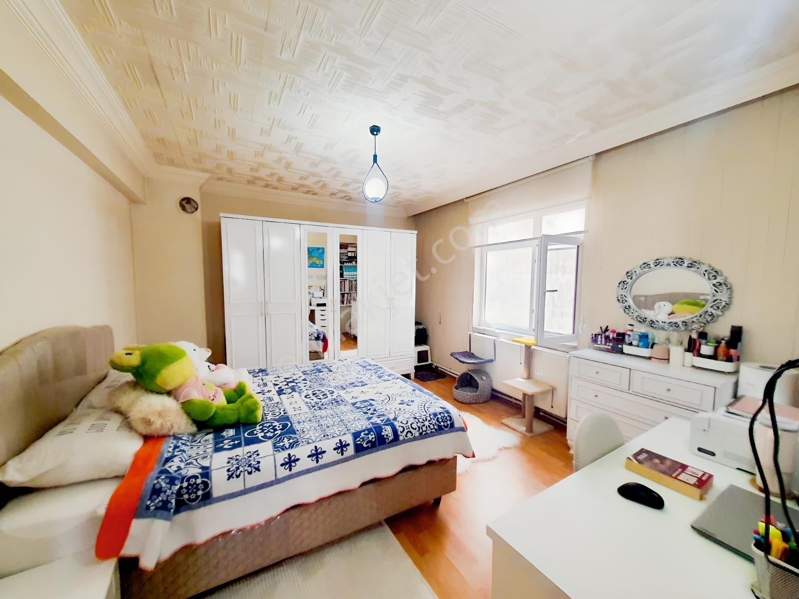 Anıl Gayrimenkul'den Sahile 2 Dk.140m2 (3+1)satılık Fırsat Daire - Görsel 23