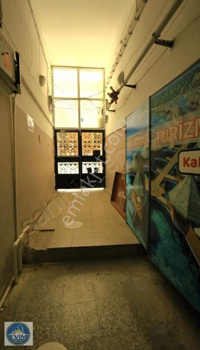 İstiklal Caddesi'nde Yatırımlık, Deniz Manzaralı Fırsat Daire - Görsel 9