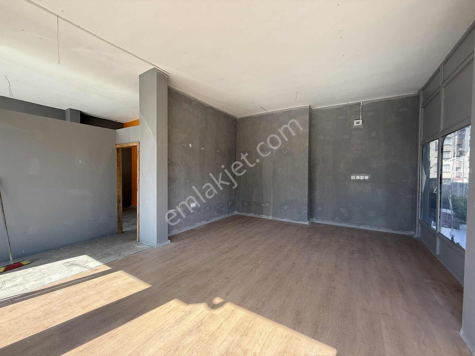 Samandıra Merkezde Kiralık Dükkan - Görsel 3