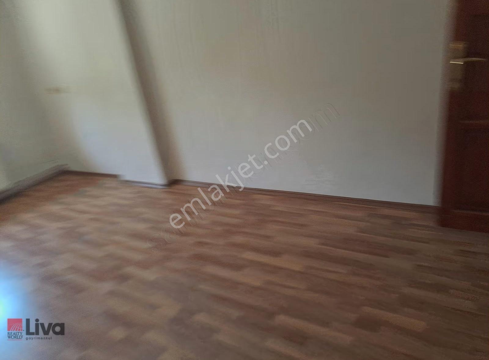 Livadan 1nolu Sağlık Ocağı Yakını Cadde Üzeri Kiralık 2+1 Daire - Görsel 16