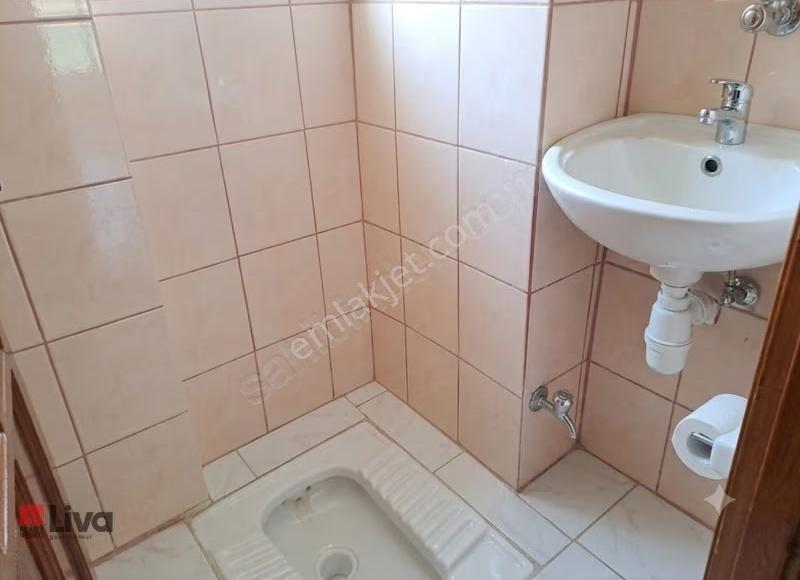 Livadan 1nolu Sağlık Ocağı Yakını Cadde Üzeri Kiralık 2+1 Daire - Görsel 3