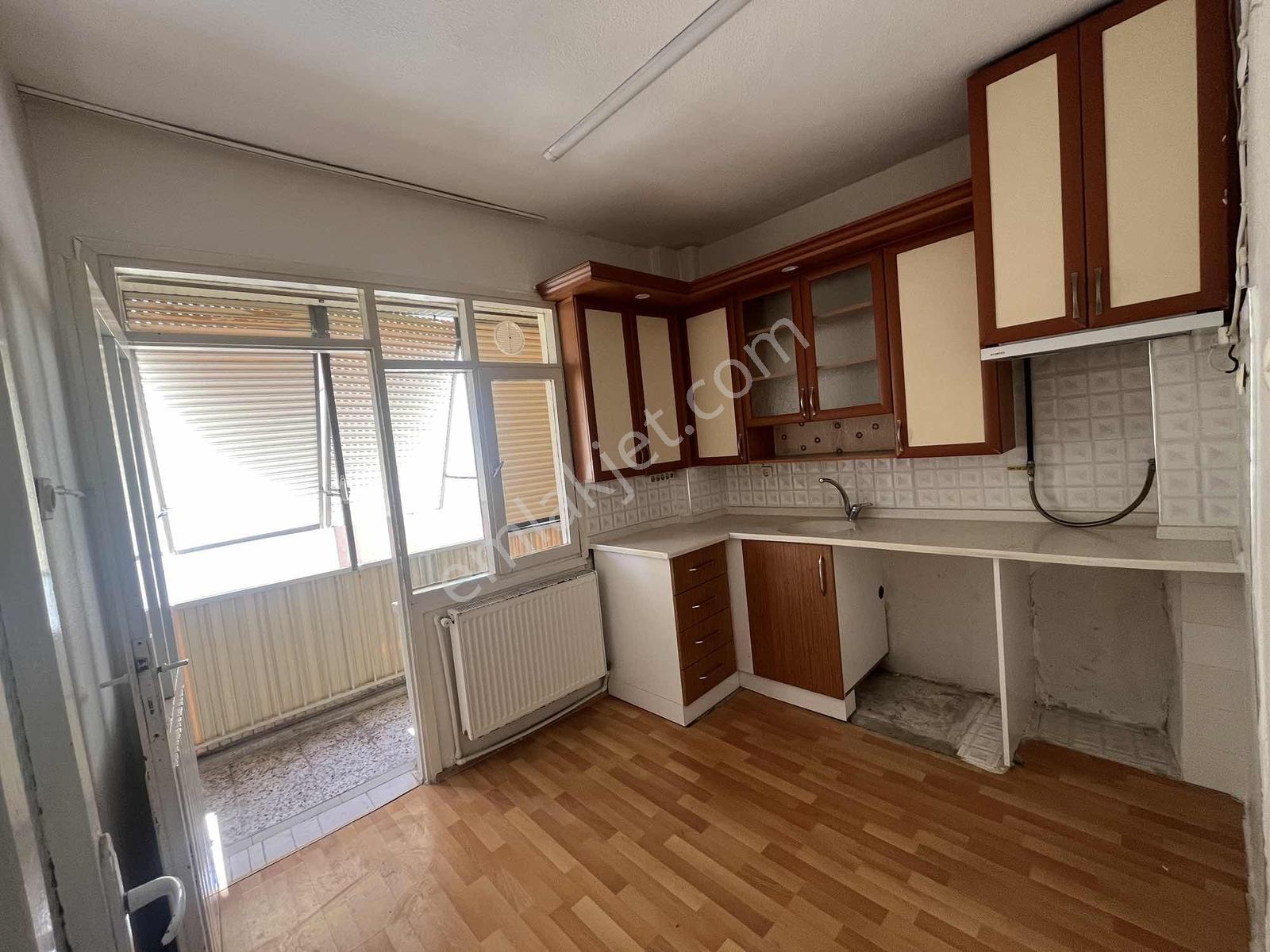 Aliağa Kültür Mahallesi 3+1 Kiralık Daire - Görsel 16
