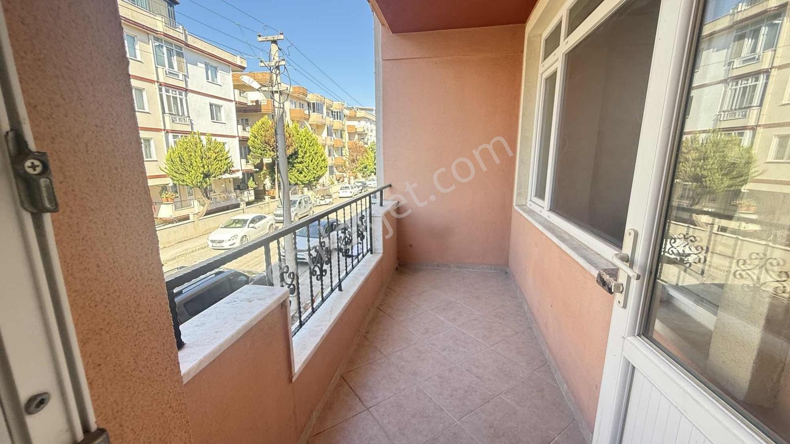 Anadolu Emlaktan 3+1 Kiralık Daire Troya Cad Yakını - Görsel 3