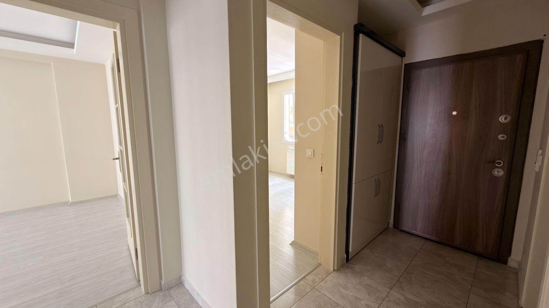 2+1, Doğalgazlı, Ayrı Mutfaklı Kiralık Daire - Görsel 13