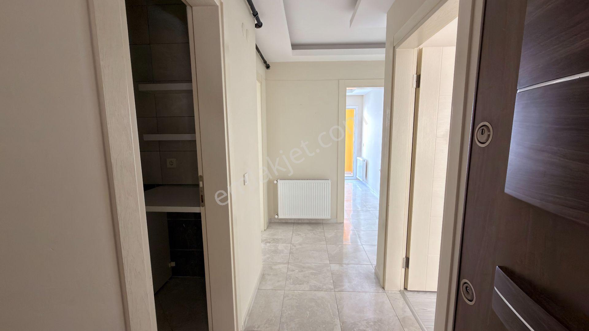 2+1, Doğalgazlı, Ayrı Mutfaklı Kiralık Daire - Görsel 12