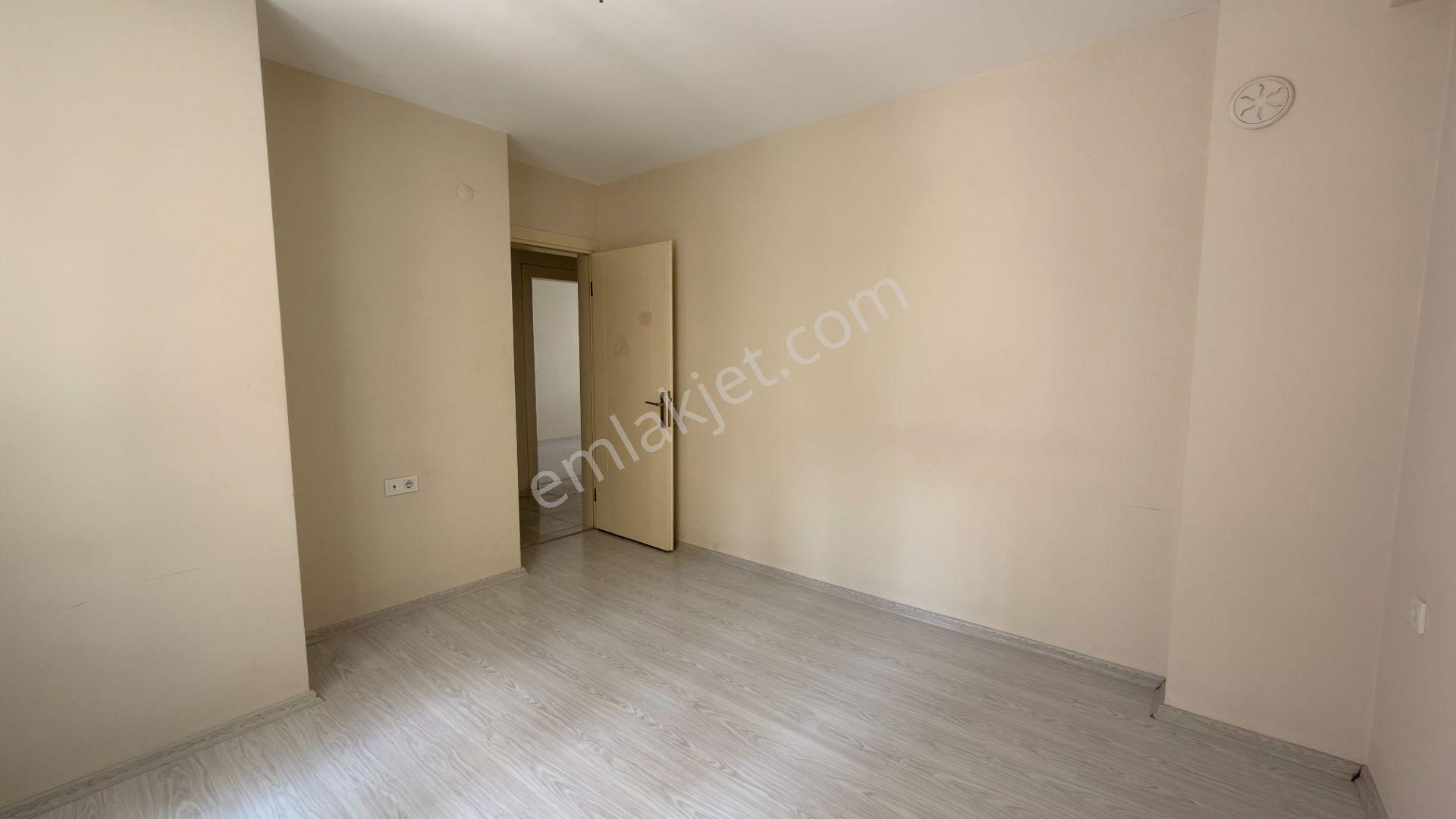 2+1, Doğalgazlı, Ayrı Mutfaklı Kiralık Daire - Görsel 16