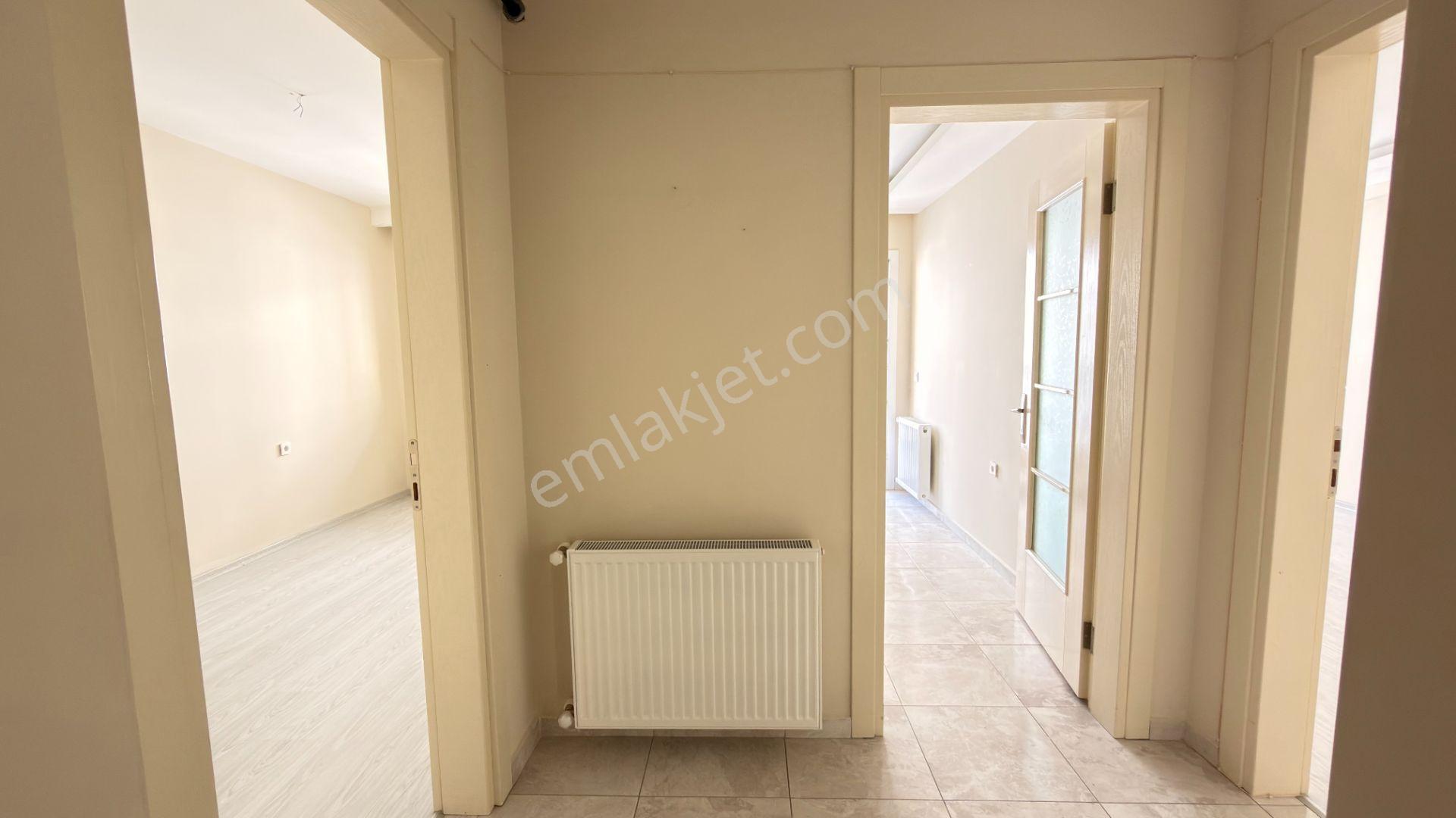 2+1, Doğalgazlı, Ayrı Mutfaklı Kiralık Daire - Görsel 17