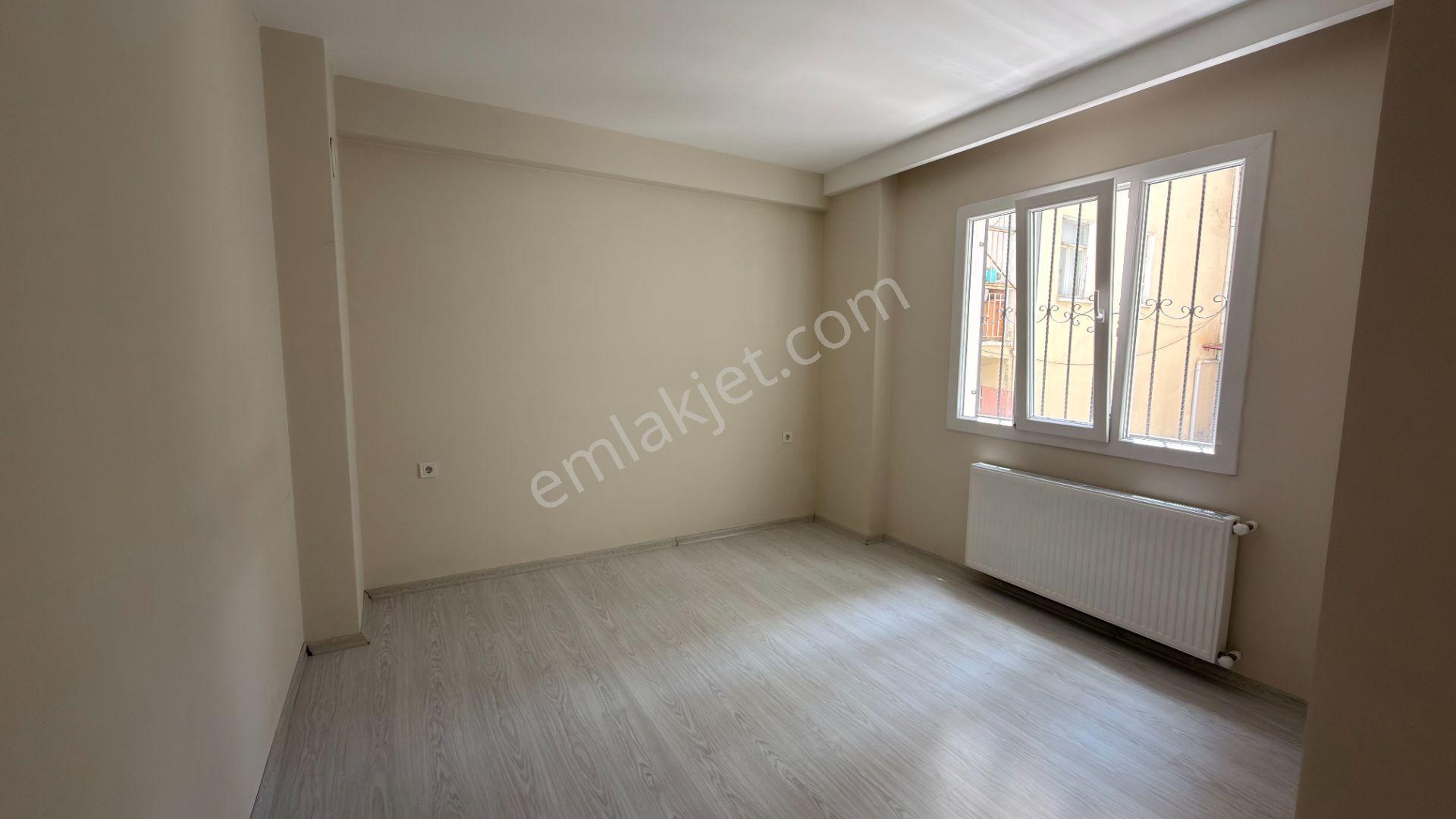 2+1, Doğalgazlı, Ayrı Mutfaklı Kiralık Daire - Görsel 14
