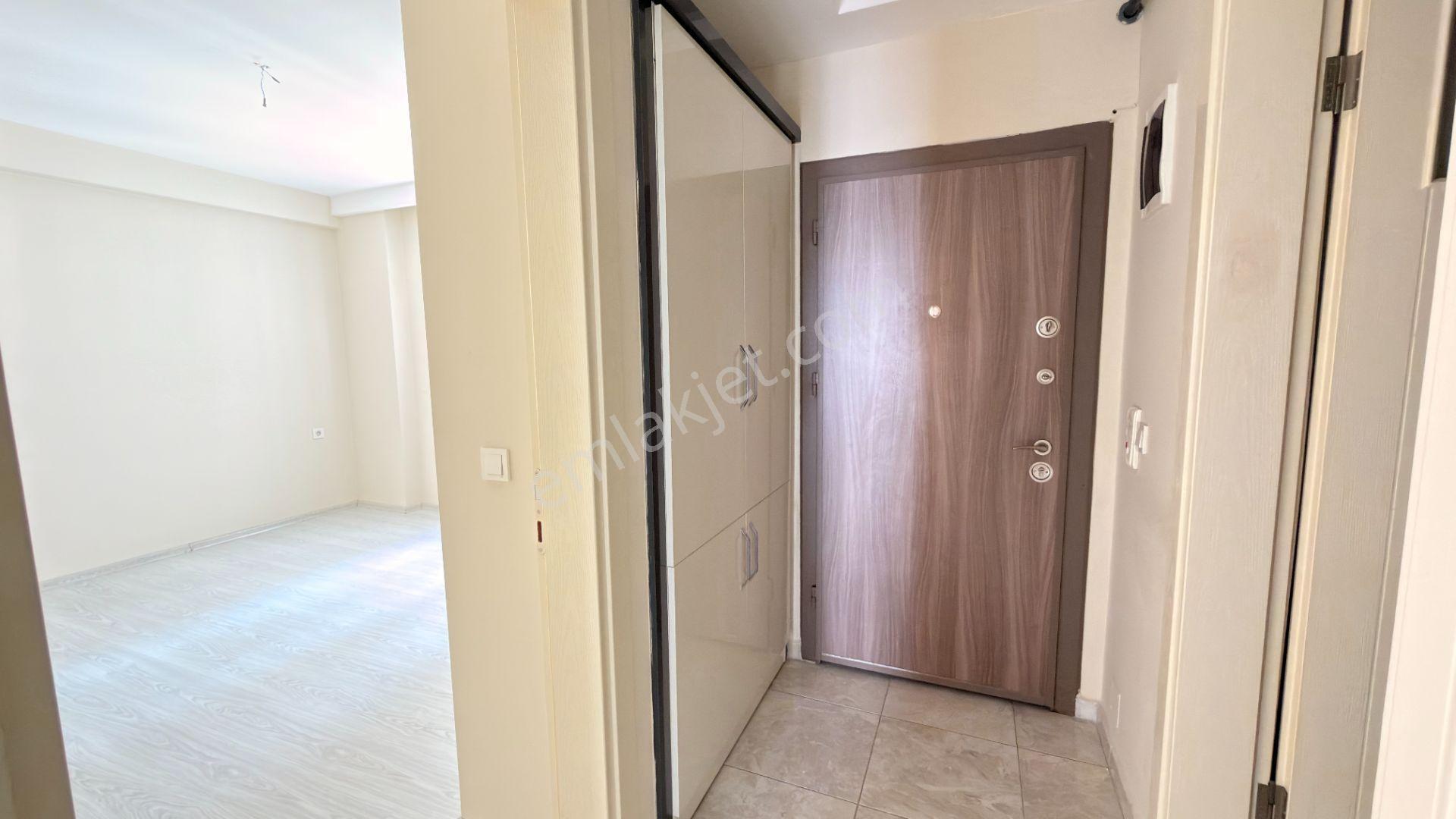 2+1, Doğalgazlı, Ayrı Mutfaklı Kiralık Daire - Görsel 31
