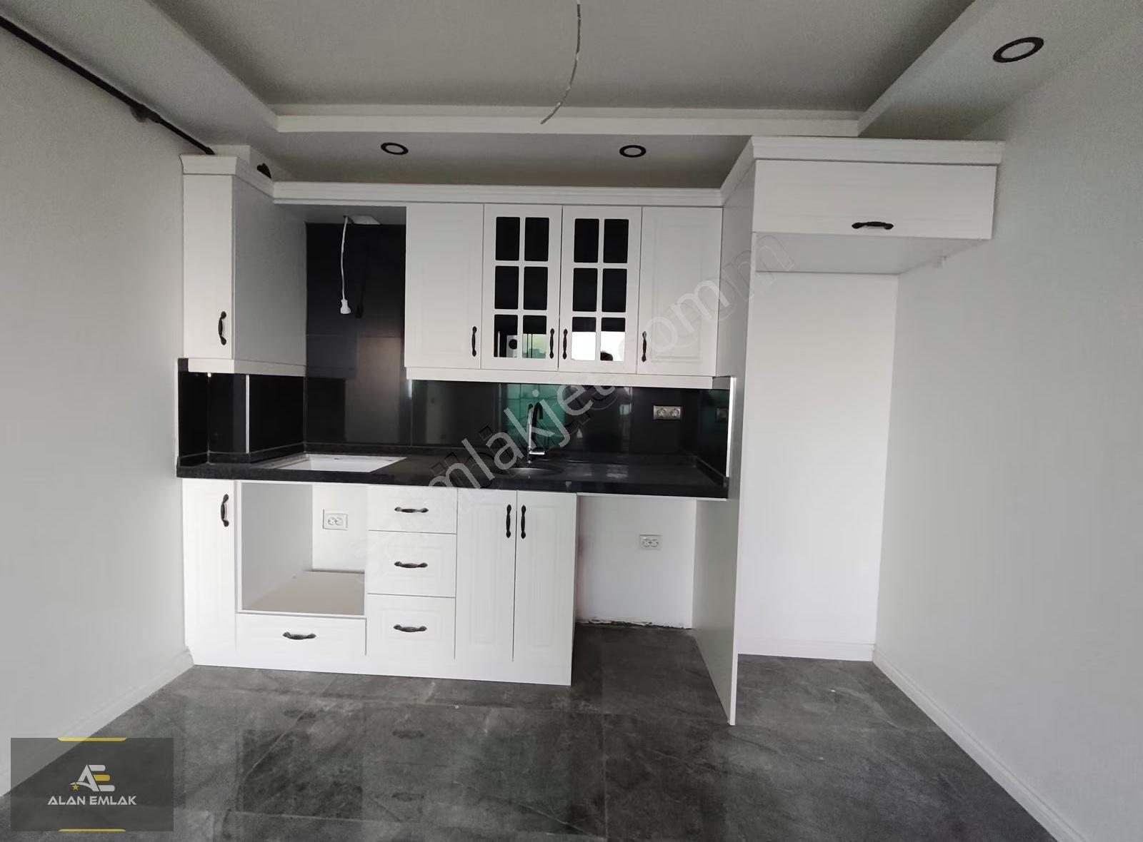 Alan Emlak;denizevleri Tramvay Dur.cephe Kiralık 1+1 Daire&ofis - Görsel 7