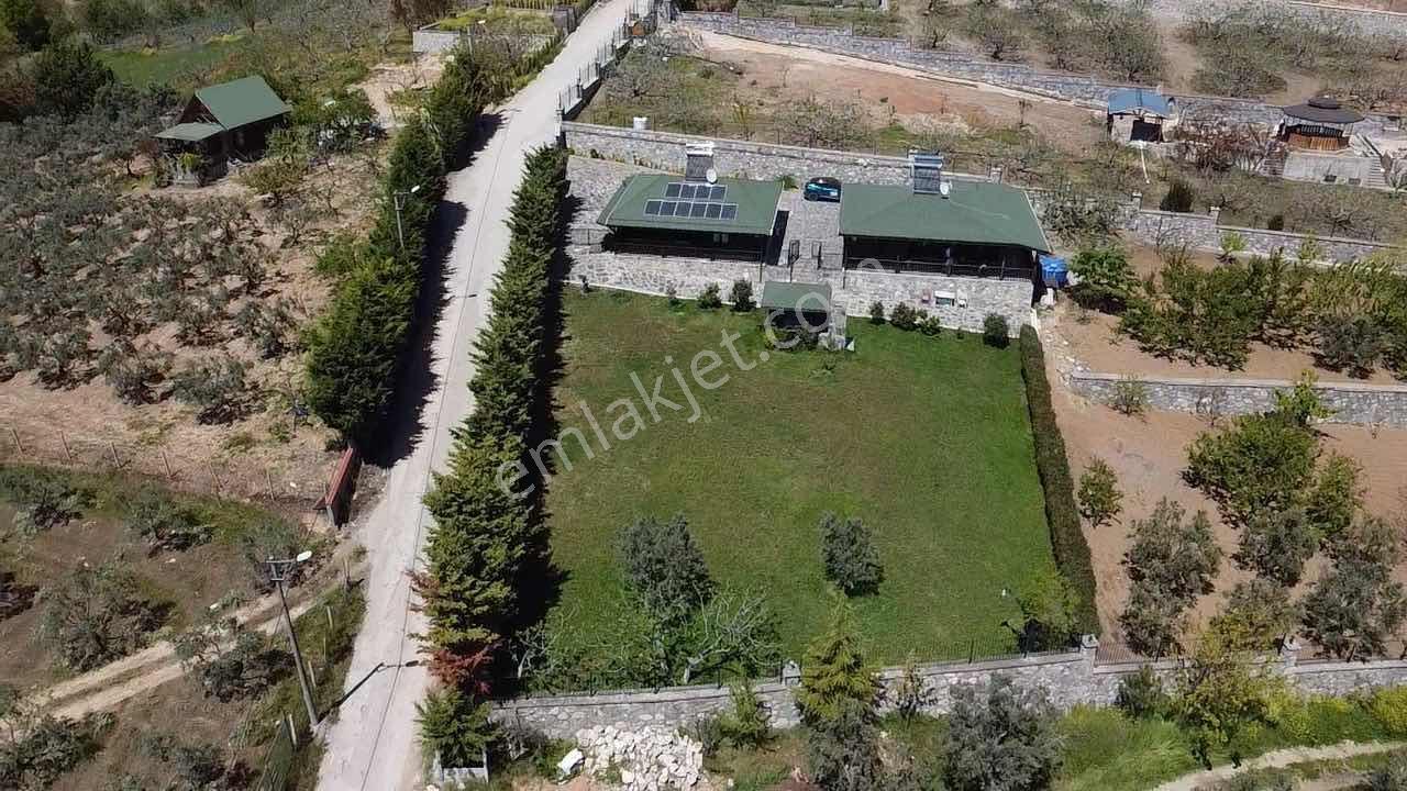 İçerisinde 2 Adet Villası Bulunan 3393 M2 Yapı Kayıt Belgeli - Görsel 3