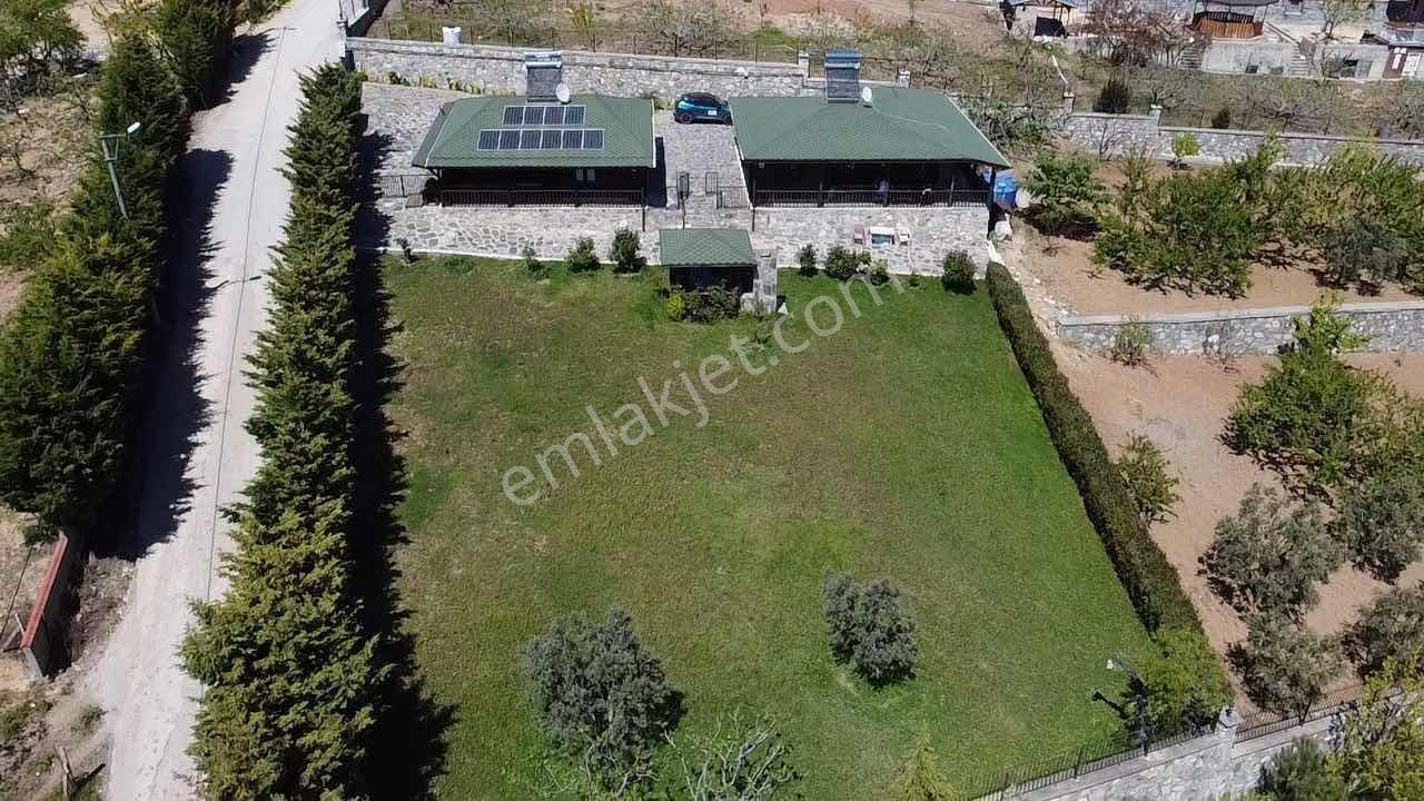 İçerisinde 2 Adet Villası Bulunan 3393 M2 Yapı Kayıt Belgeli - Görsel 9