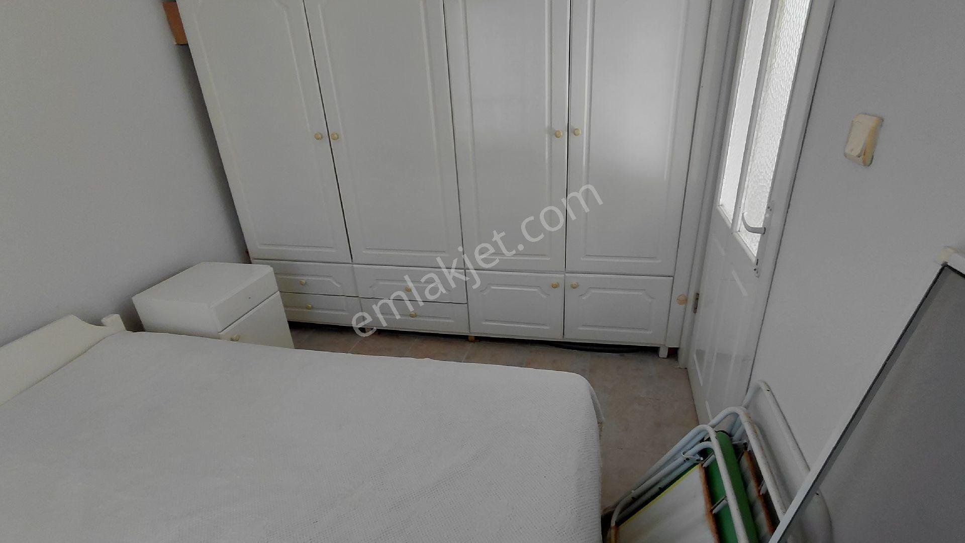 Didim Akbük'te Denize Sıfır Site İçerisinde Eşyalı 3+1 Villa - Görsel 11