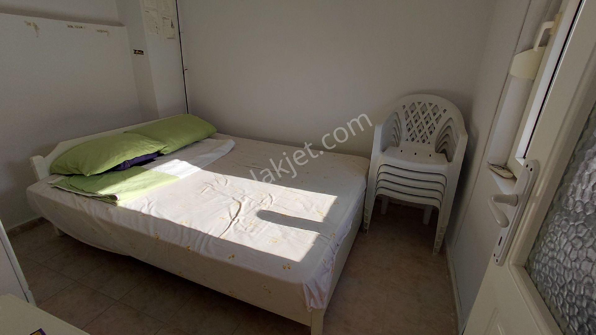 Didim Akbük'te Denize Sıfır Site İçerisinde Eşyalı 3+1 Villa - Görsel 24