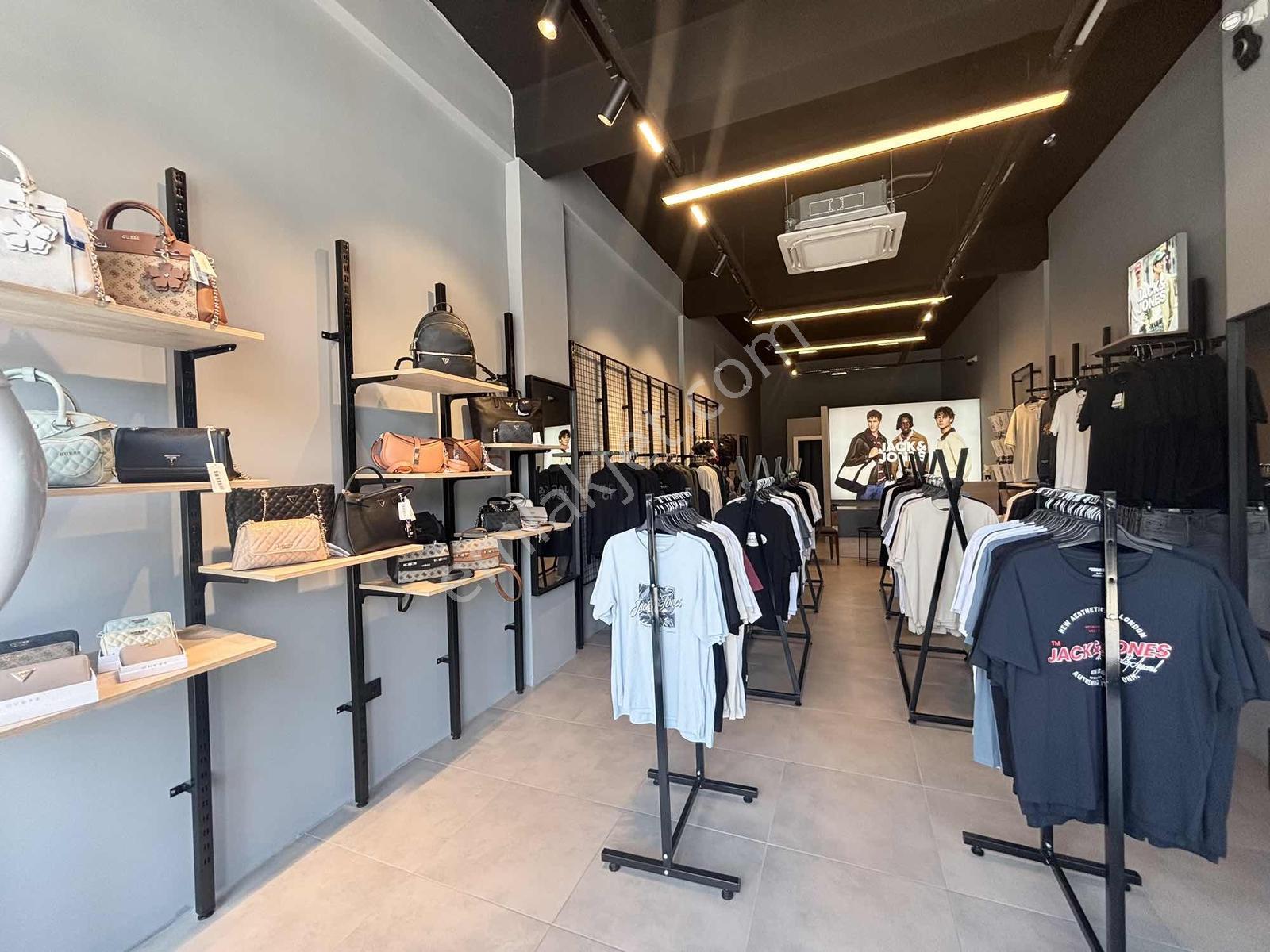 Rw Land Den Atabulvarında Tabela Değeri Yüksek Kiralık Dükkan - Görsel 8