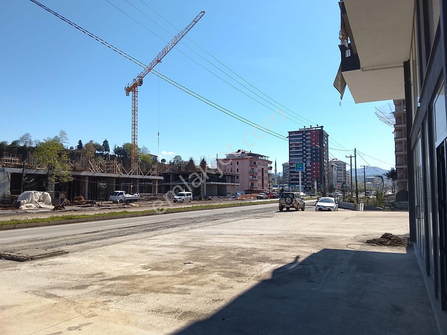 Yüksek Kira Getirili Cadde Üzeri Üç Katlı Dükkan - Görsel 26
