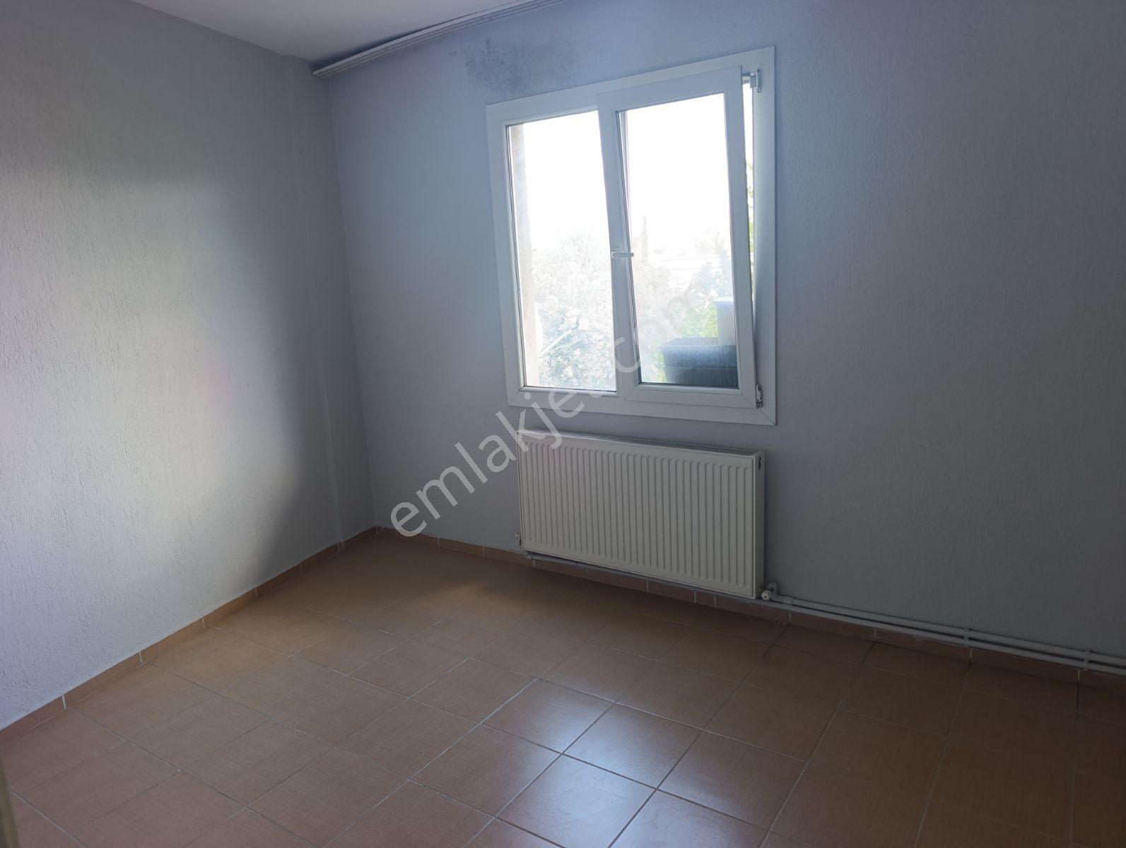 Bornova Mevlana Mahallesi'nde Kiralık 3+1 Doğal Gazlı Daire - Görsel 8