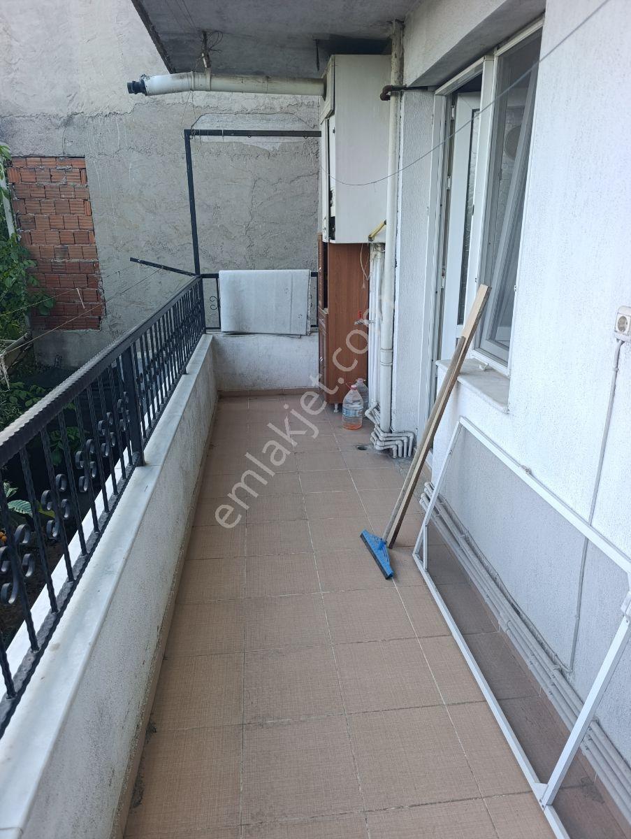 Bornova Mevlana Mahallesi'nde Kiralık 3+1 Doğal Gazlı Daire - Görsel 7