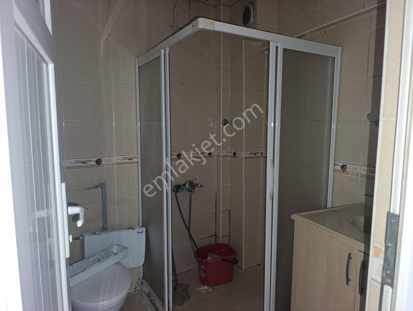 Bornova Mevlana Mahallesi'nde Kiralık 3+1 Doğal Gazlı Daire - Görsel 6