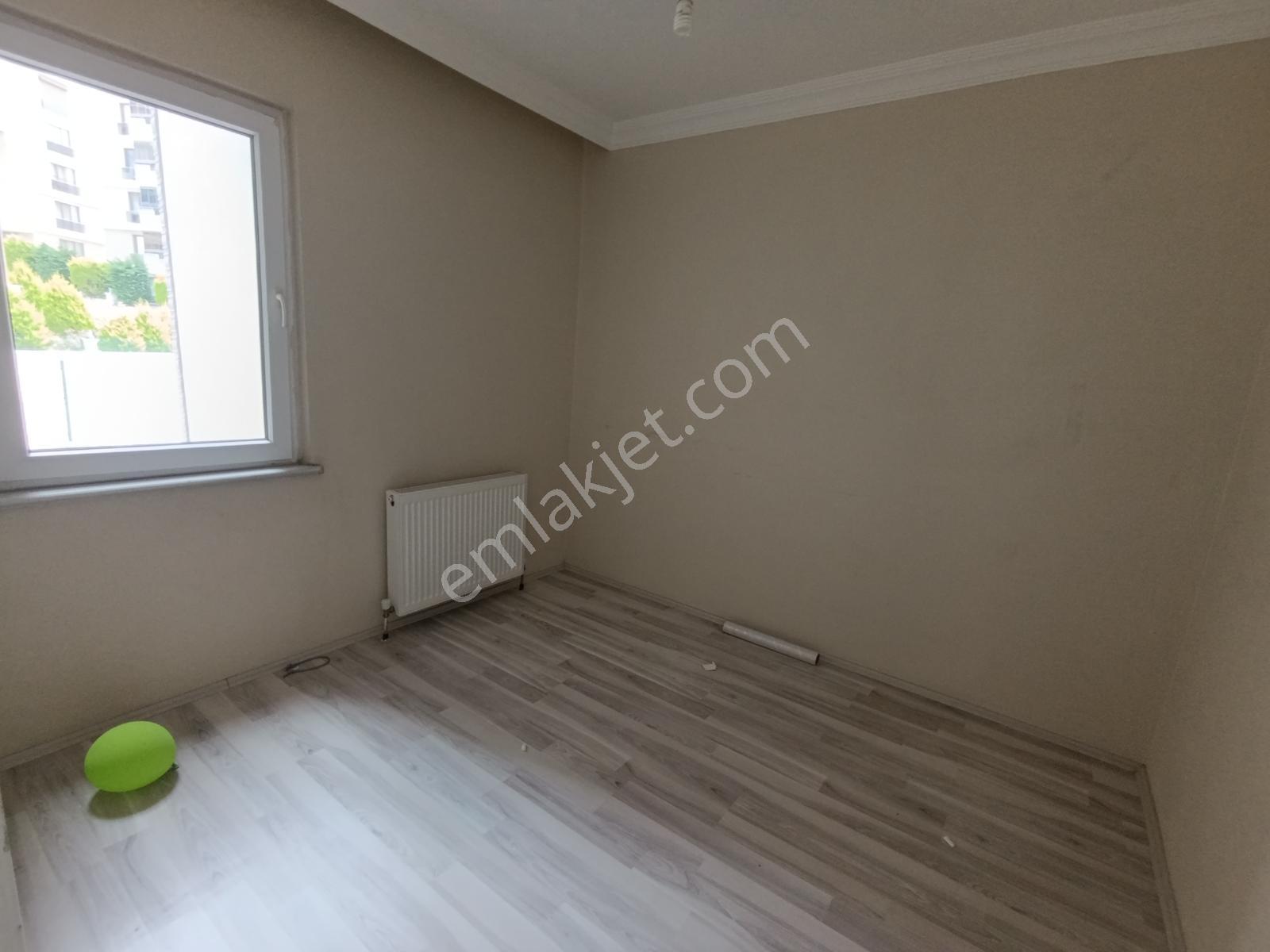 100.yılda Site İçersde 3+1 130m² Ebeveyn Banyolu Çift Balkonlu - Görsel 4