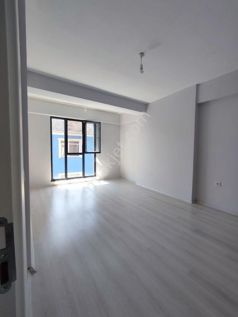 Çarşı Merkezinde Arakat Kiralık 3+0 Daire / 130 M2 - Görsel 18