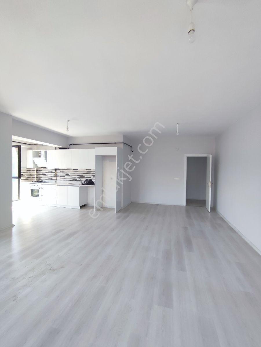 Çarşı Merkezinde Arakat Kiralık 3+0 Daire / 130 M2 - Görsel 4