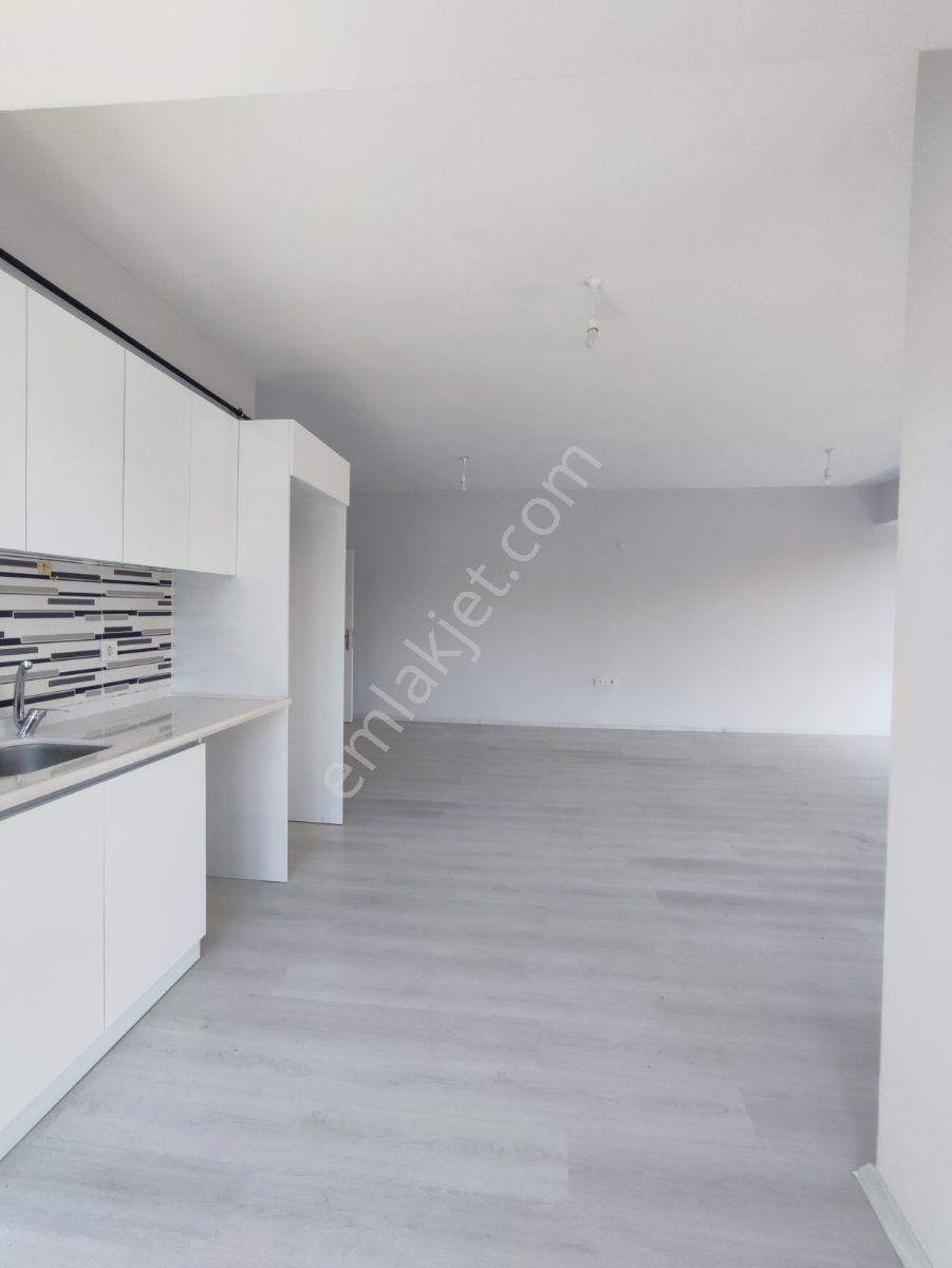 Çarşı Merkezinde Arakat Kiralık 3+0 Daire / 130 M2 - Görsel 16