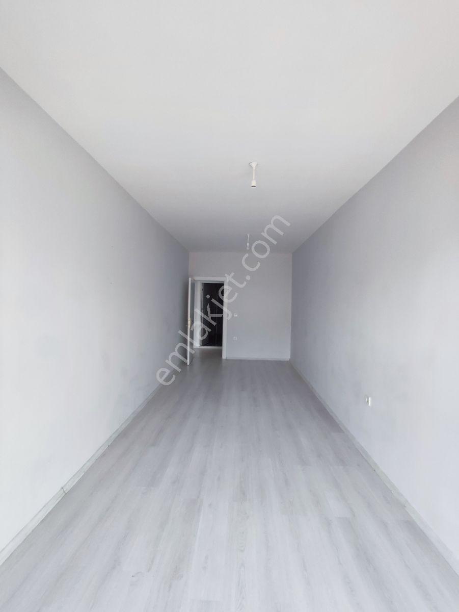 Çarşı Merkezinde Arakat Kiralık 3+0 Daire / 130 M2 - Görsel 32