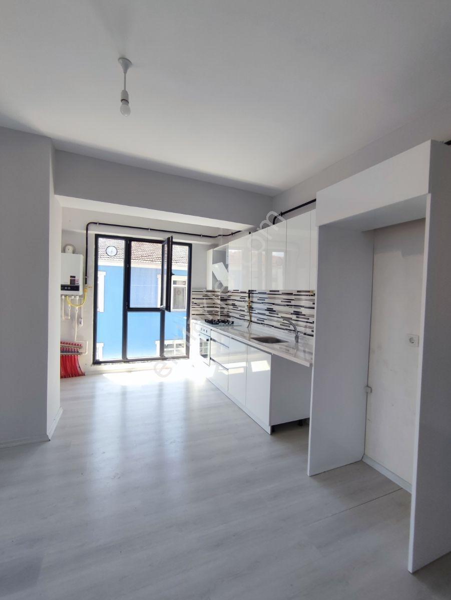 Çarşı Merkezinde Arakat Kiralık 3+0 Daire / 130 M2 - Görsel 5