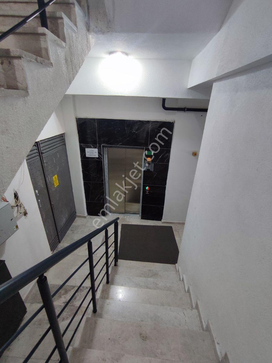 Çarşı Merkezinde Arakat Kiralık 3+0 Daire / 130 M2 - Görsel 26