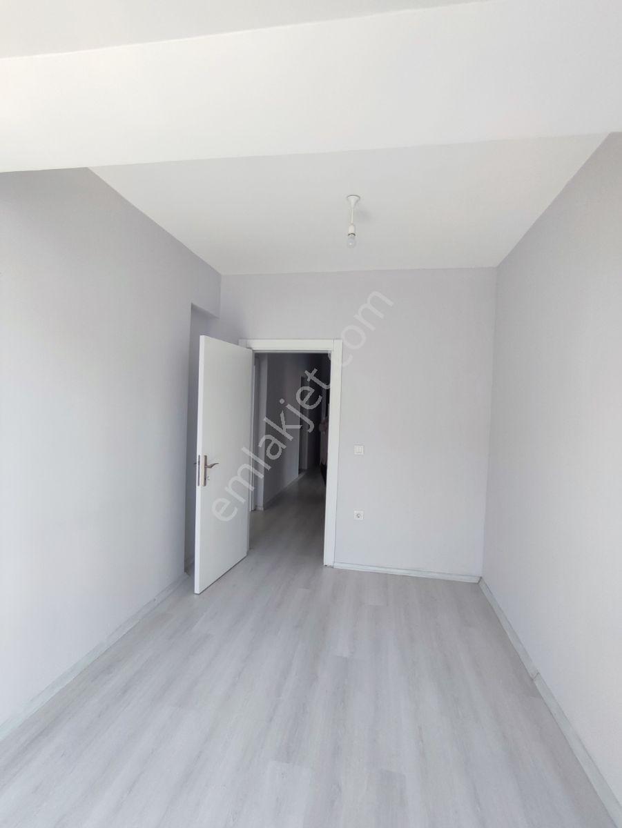 Çarşı Merkezinde Arakat Kiralık 3+0 Daire / 130 M2 - Görsel 21