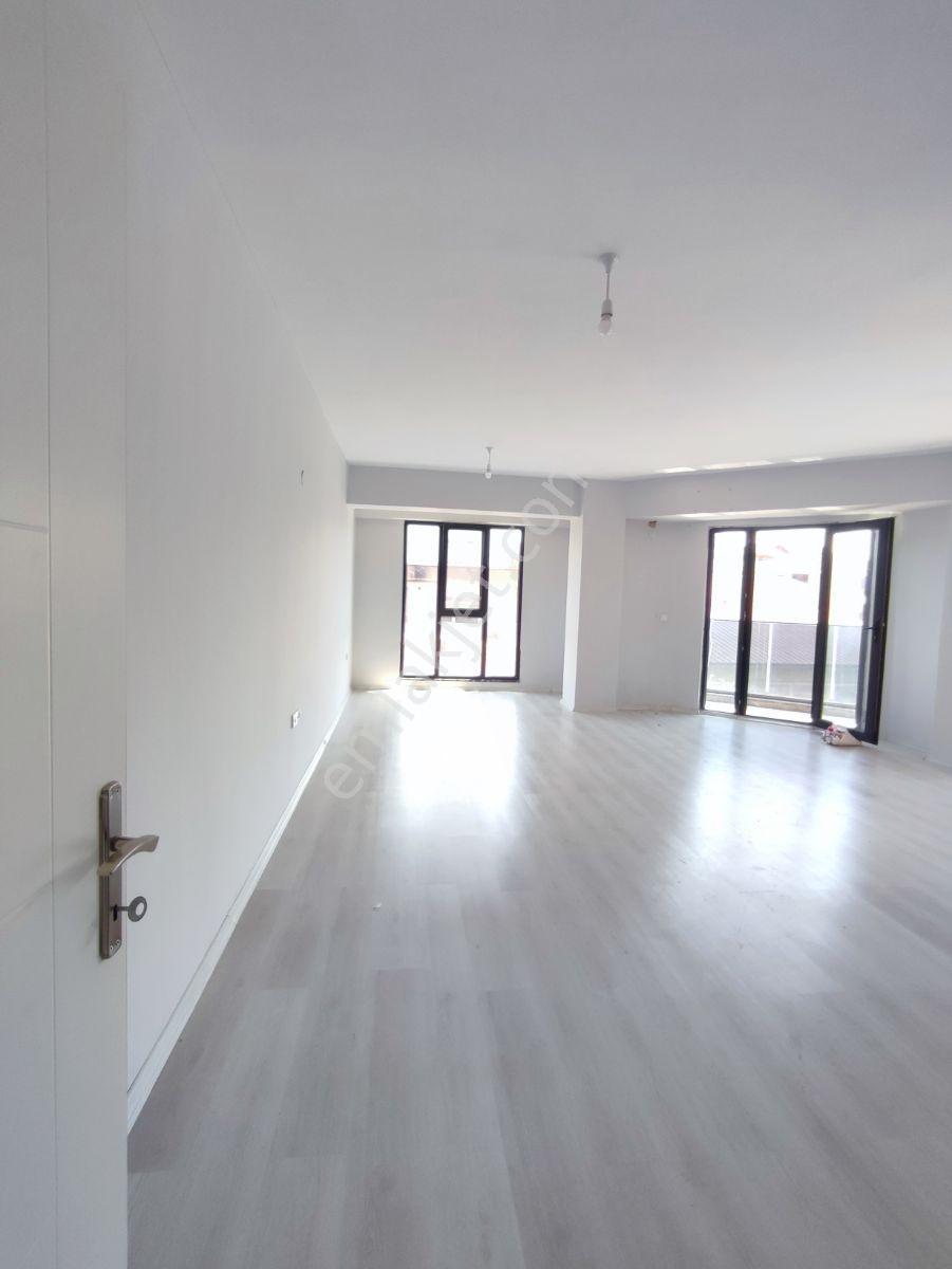Çarşı Merkezinde Arakat Kiralık 3+0 Daire / 130 M2 - Görsel 11