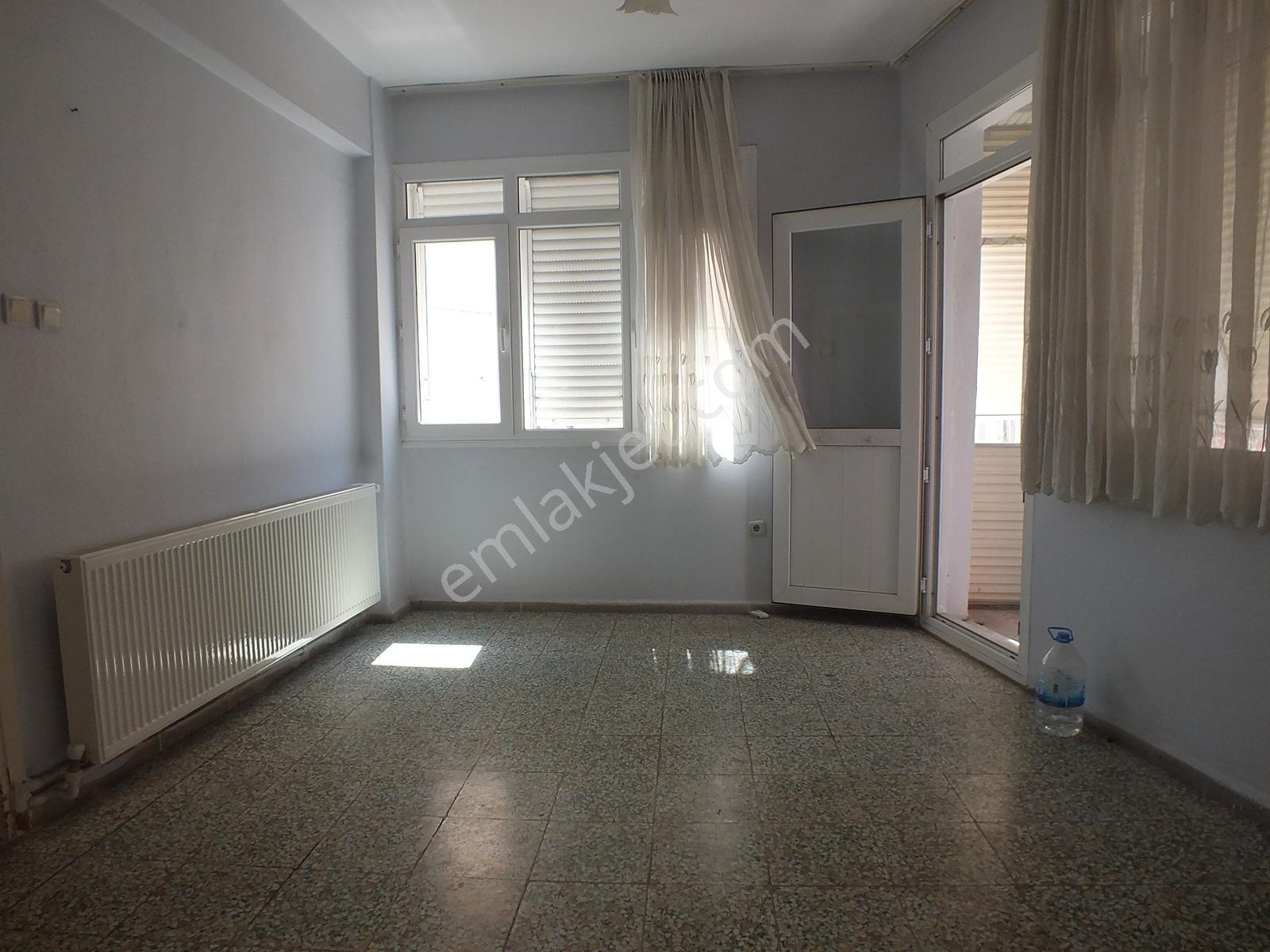 Karşıyaka Alaybeyde 2+1 Köşe Temiz Satılık Daire Mkd Emlak - Görsel 27