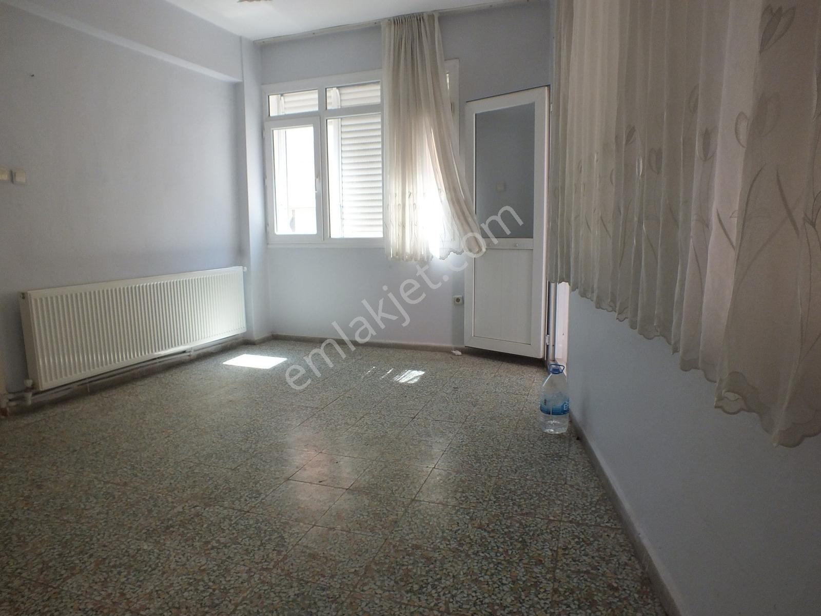 Karşıyaka Alaybeyde 2+1 Köşe Temiz Satılık Daire Mkd Emlak - Görsel 16