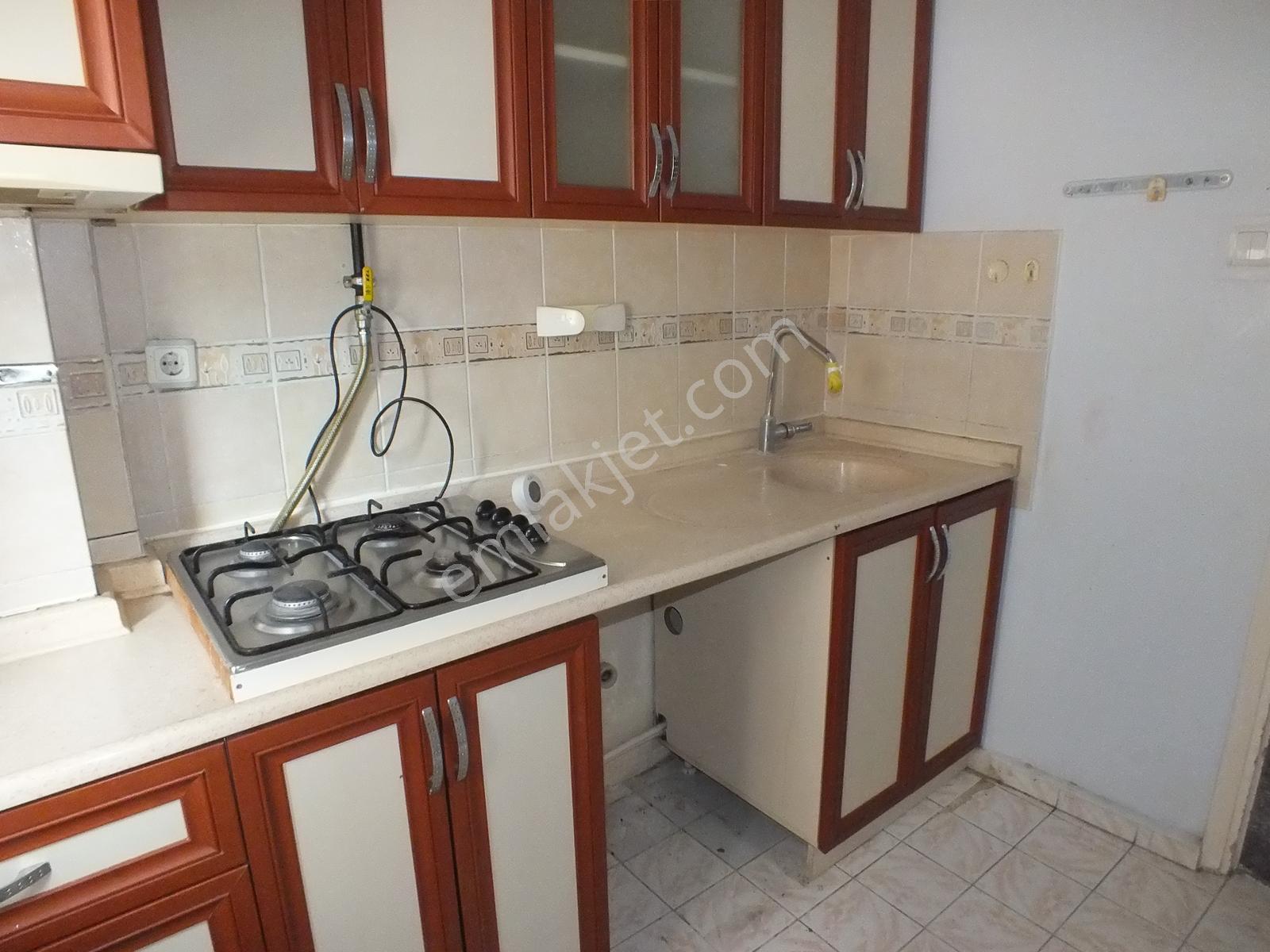 Karşıyaka Alaybeyde 2+1 Köşe Temiz Satılık Daire Mkd Emlak - Görsel 19