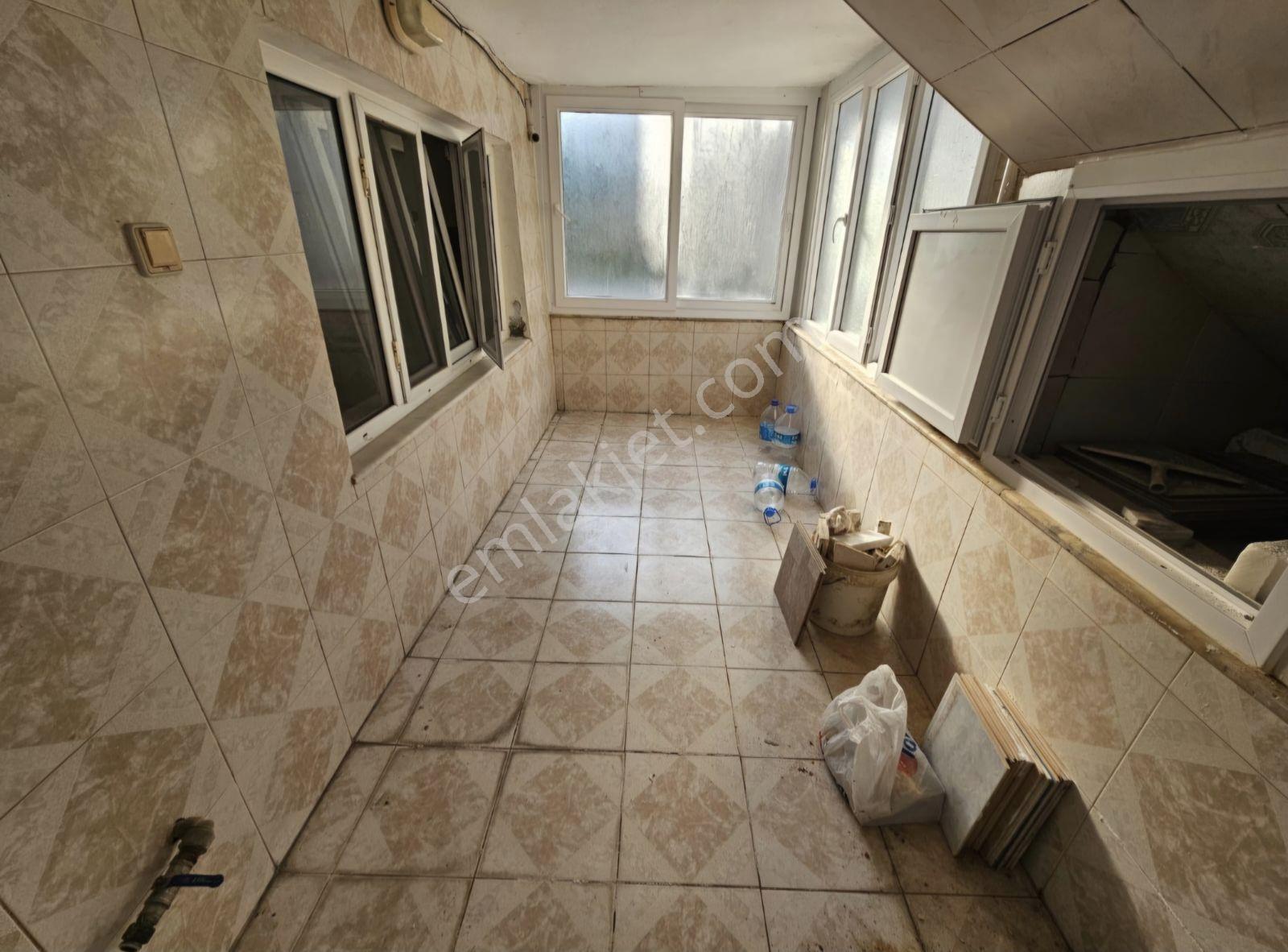 Akdeniz 87'de Satılık 5+2 Villa Denize 150 Mt. - Görsel 15