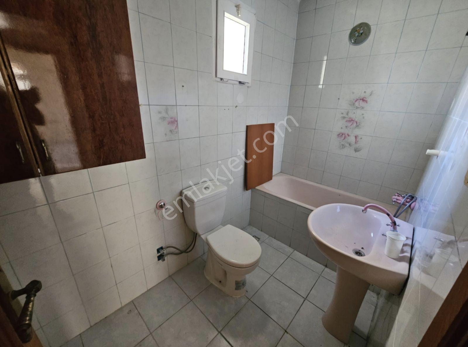 Akdeniz 87'de Satılık 5+2 Villa Denize 150 Mt. - Görsel 9