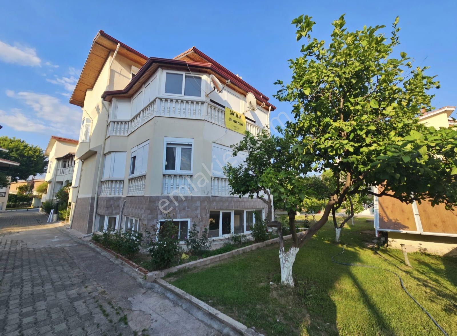 Akdeniz 87'de Satılık 5+2 Villa Denize 150 Mt. - Görsel 17