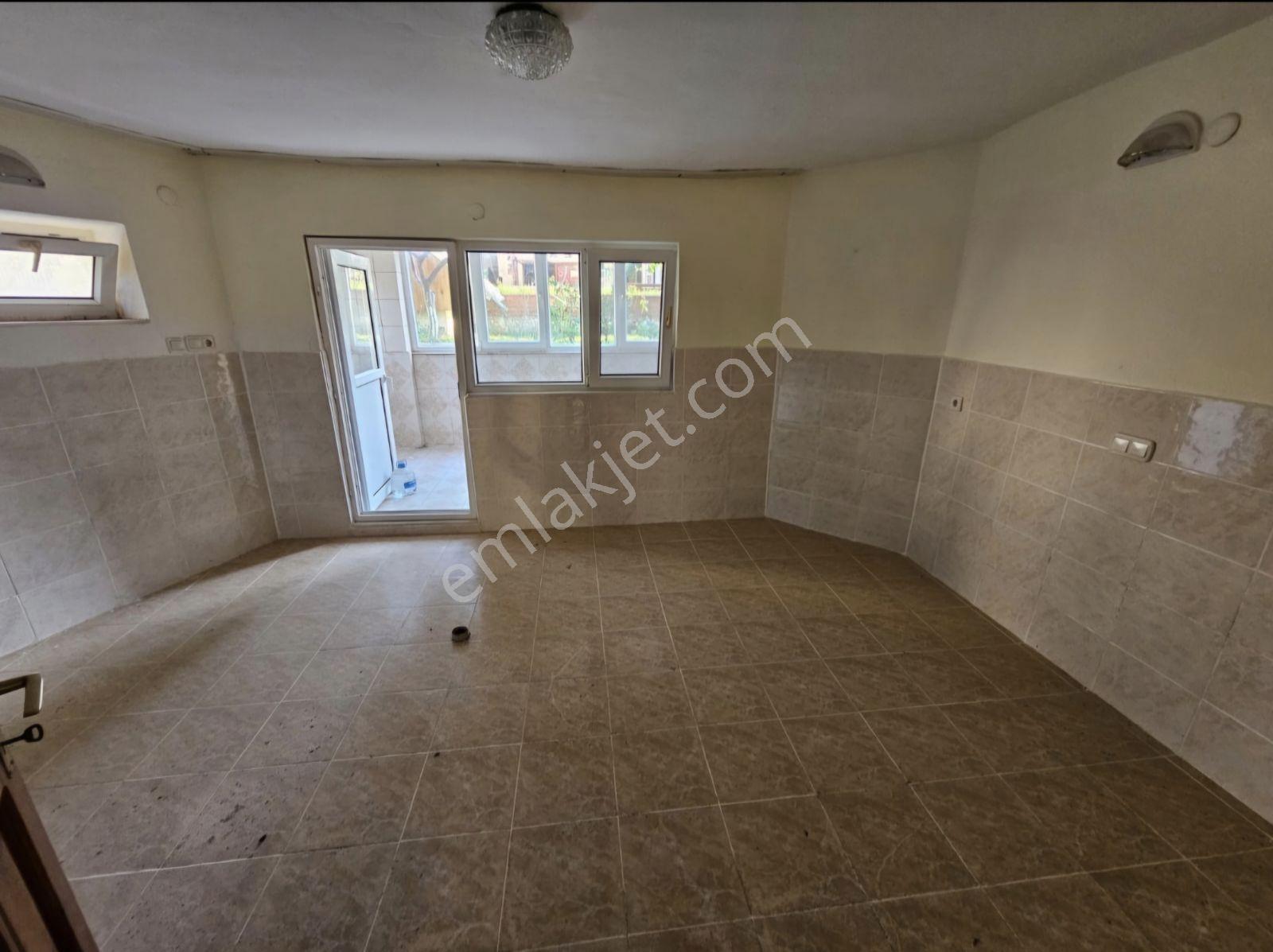 Akdeniz 87'de Satılık 5+2 Villa Denize 150 Mt. - Görsel 16