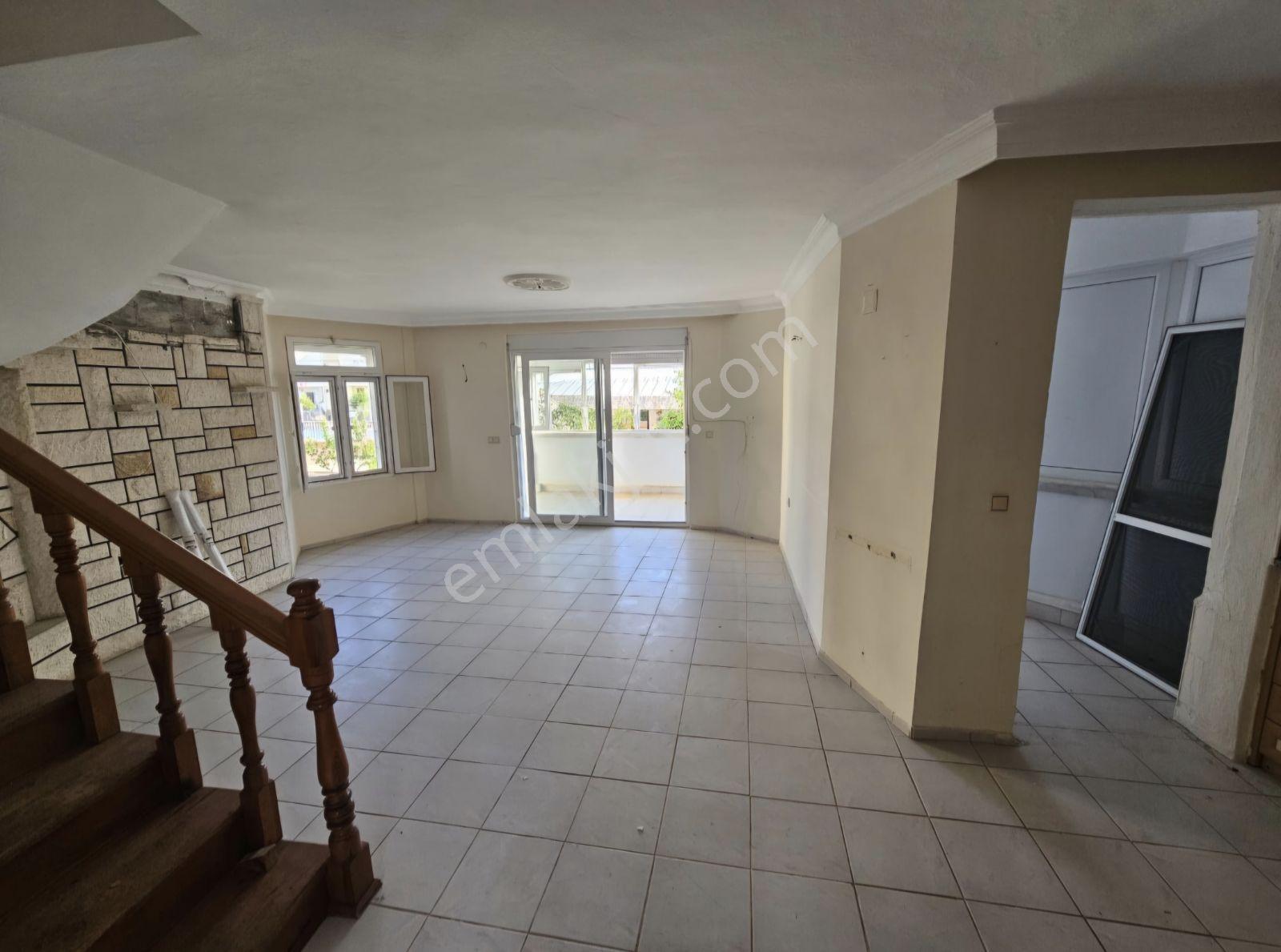 Akdeniz 87'de Satılık 5+2 Villa Denize 150 Mt. - Görsel 21