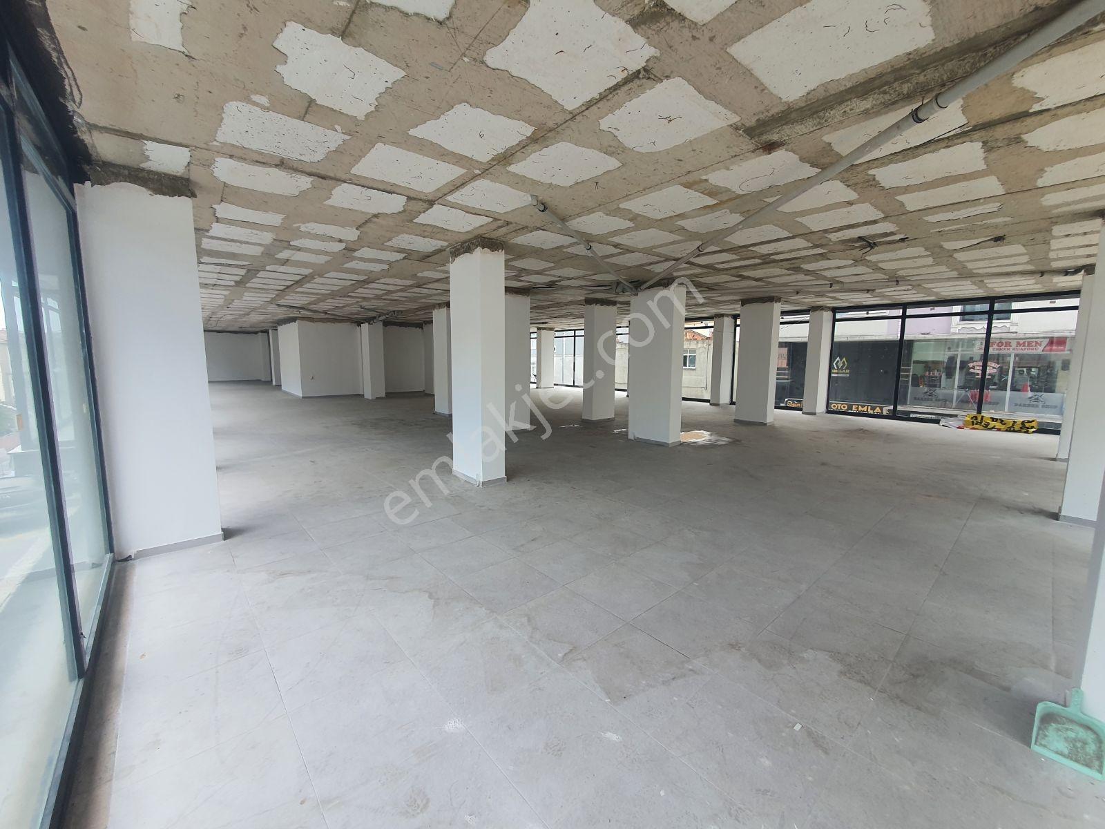 Cadde Üstünde Net 583 M2 Kiralık Dükkan - Alt Katı Da Kiralık - Görsel 13