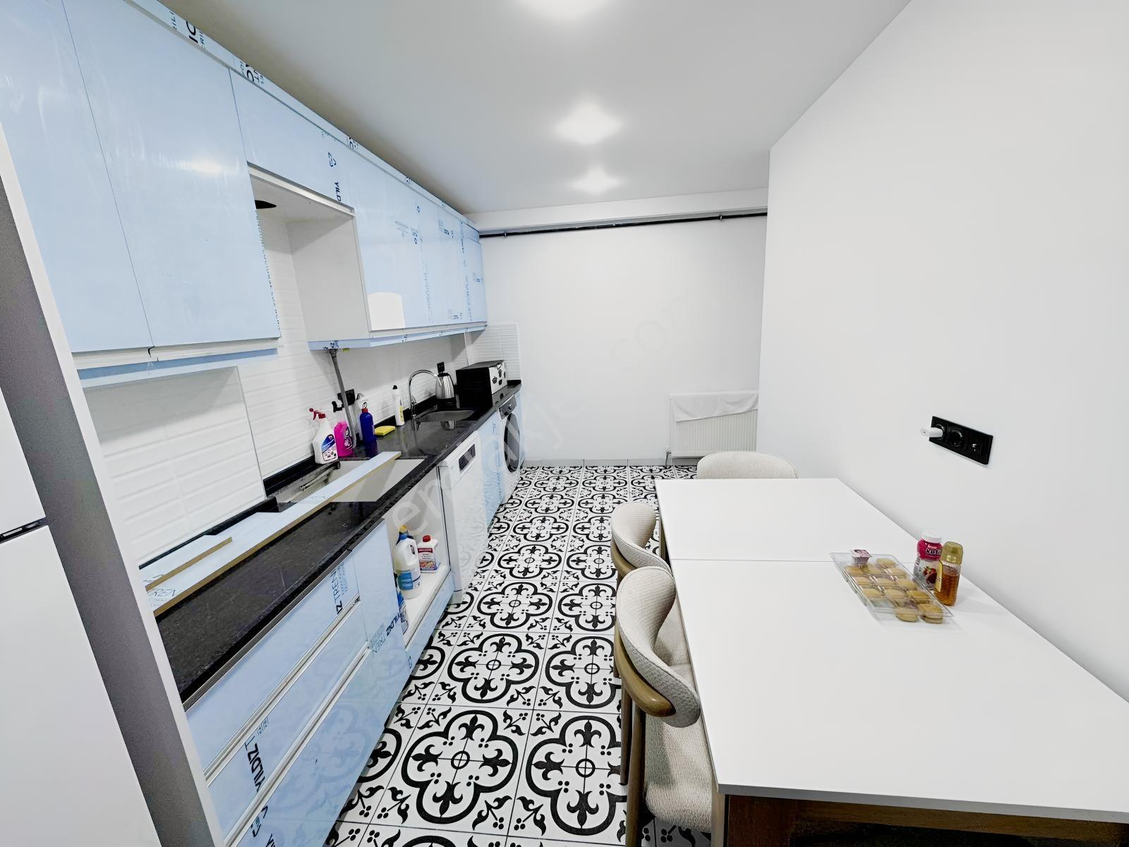 Yoldaş İnşaat'tan Satılık 3+1 115 M2 4 Daire 1 Depolu Dükkan - Görsel 22